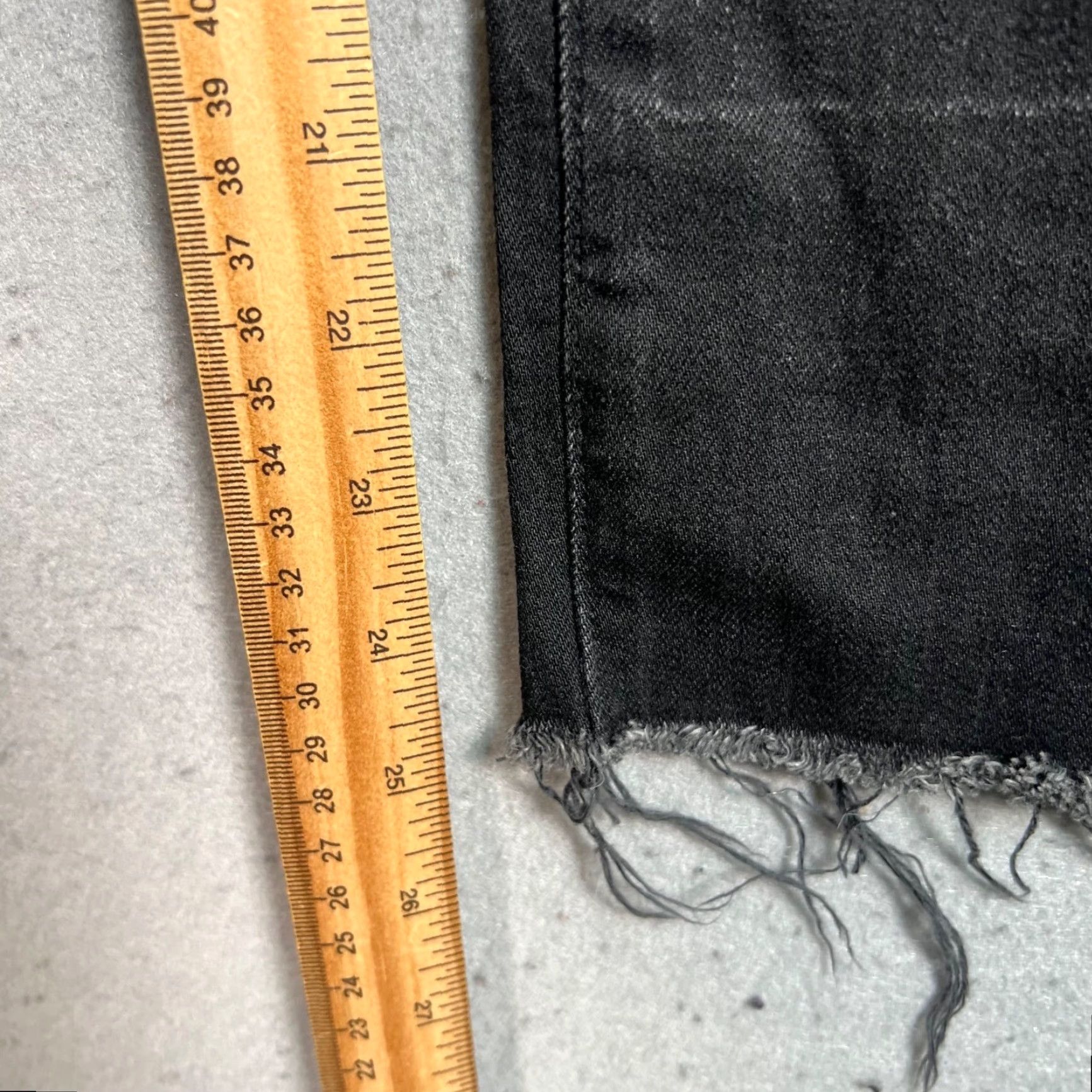 Polo Ralph Lauren Polo Ralph Lauren Jeans Womens 26 Black Skinny Distressed Raw Hem Denim 5-Pocket Rise Mid Inseam 25 Size 26" / US 2 / IT 38 - 7 Thumbnail