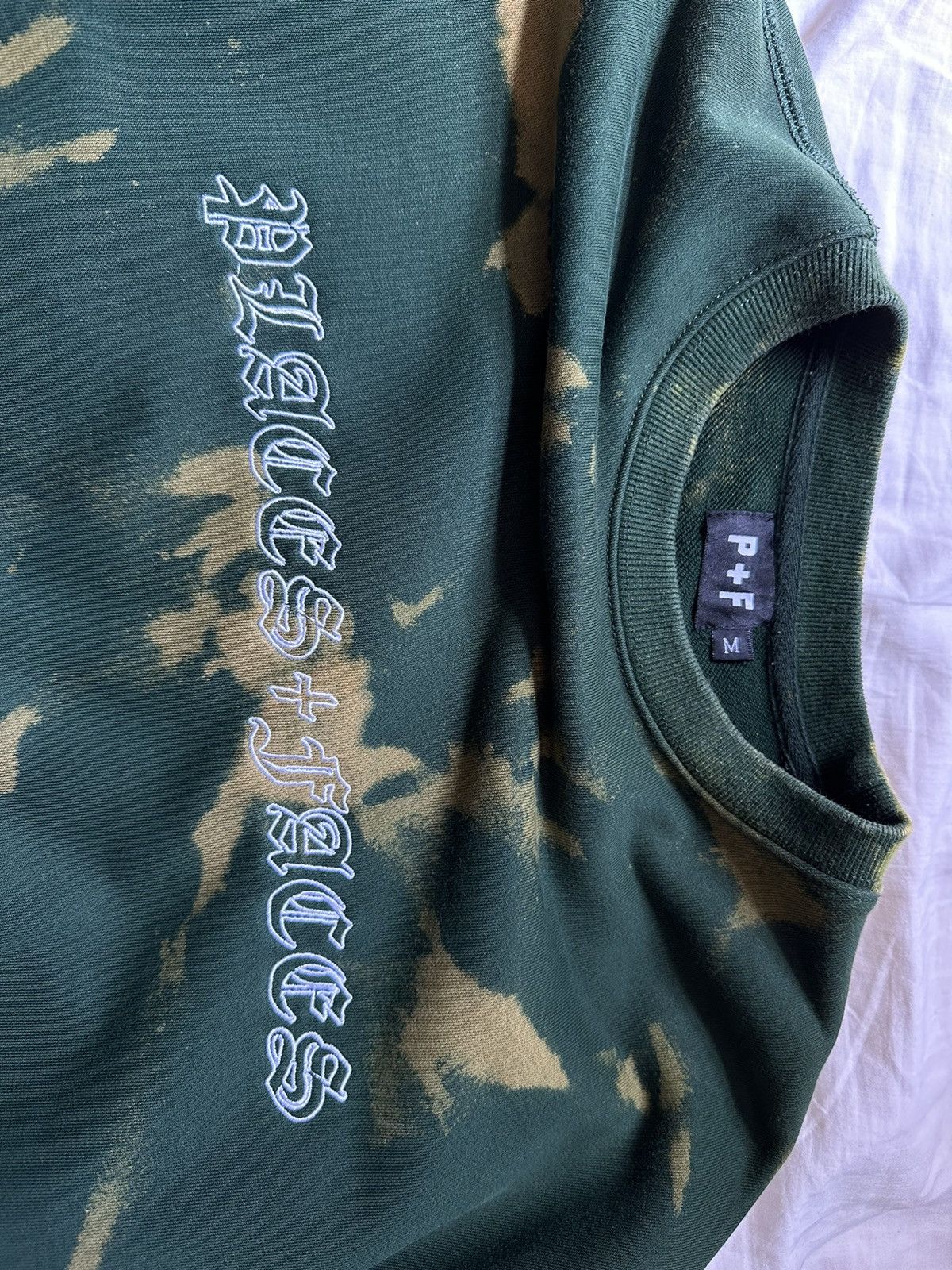 Places + Faces RARE Places+Faces bleached crewneck Size US M / EU 48-50 / 2 - 2 Thumbnail