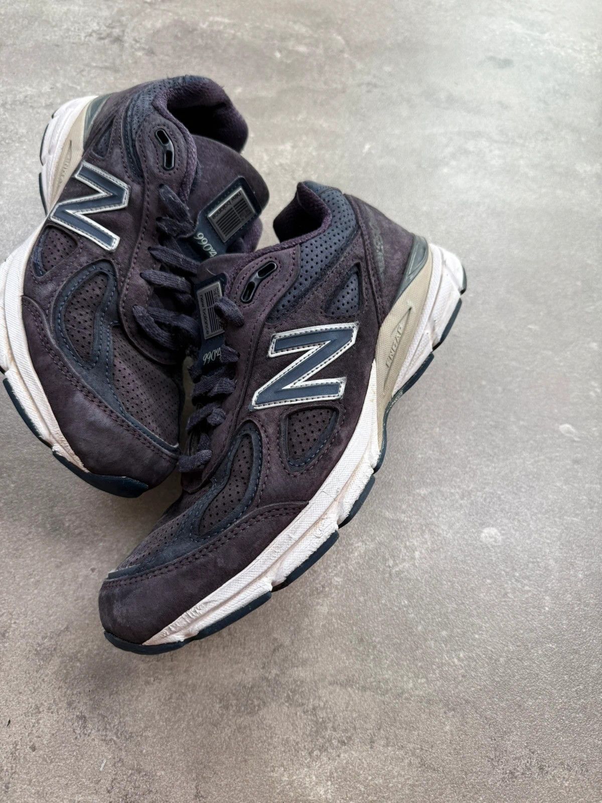 New Balance New Balance 990 shoes sneakers Made In USA street wear Size US 7 / EU 40 - 2 Thumbnail
