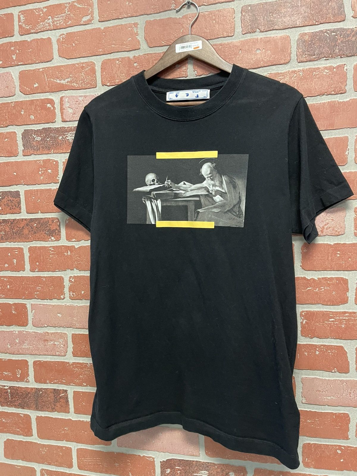 Off-White Size M - Off White Tee Graphic Print Black/Yellow Size US M / EU 48-50 / 2 - 3 Thumbnail