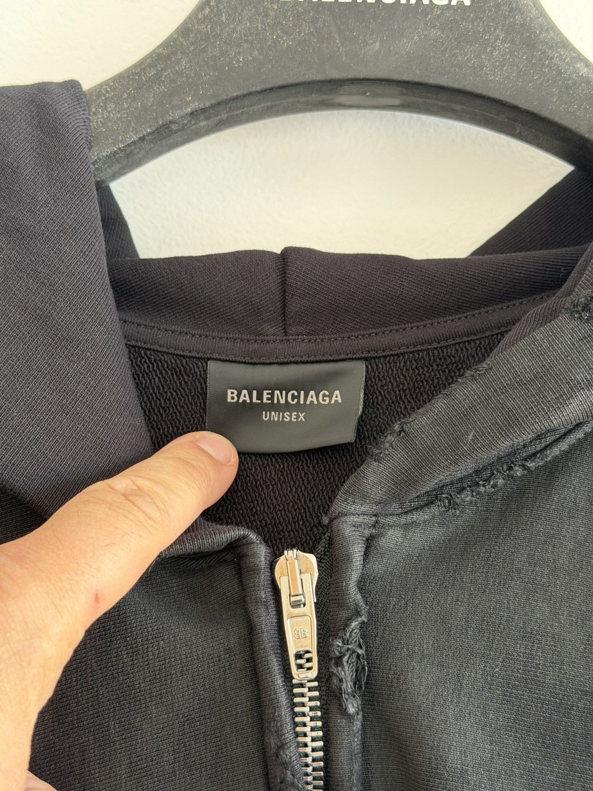 Balenciaga BALENCIAGA DEMNA GAFFER HOODIE ZIP UP MUD SHOW BLACK Size US M / EU 48-50 / 2 - 7 Thumbnail