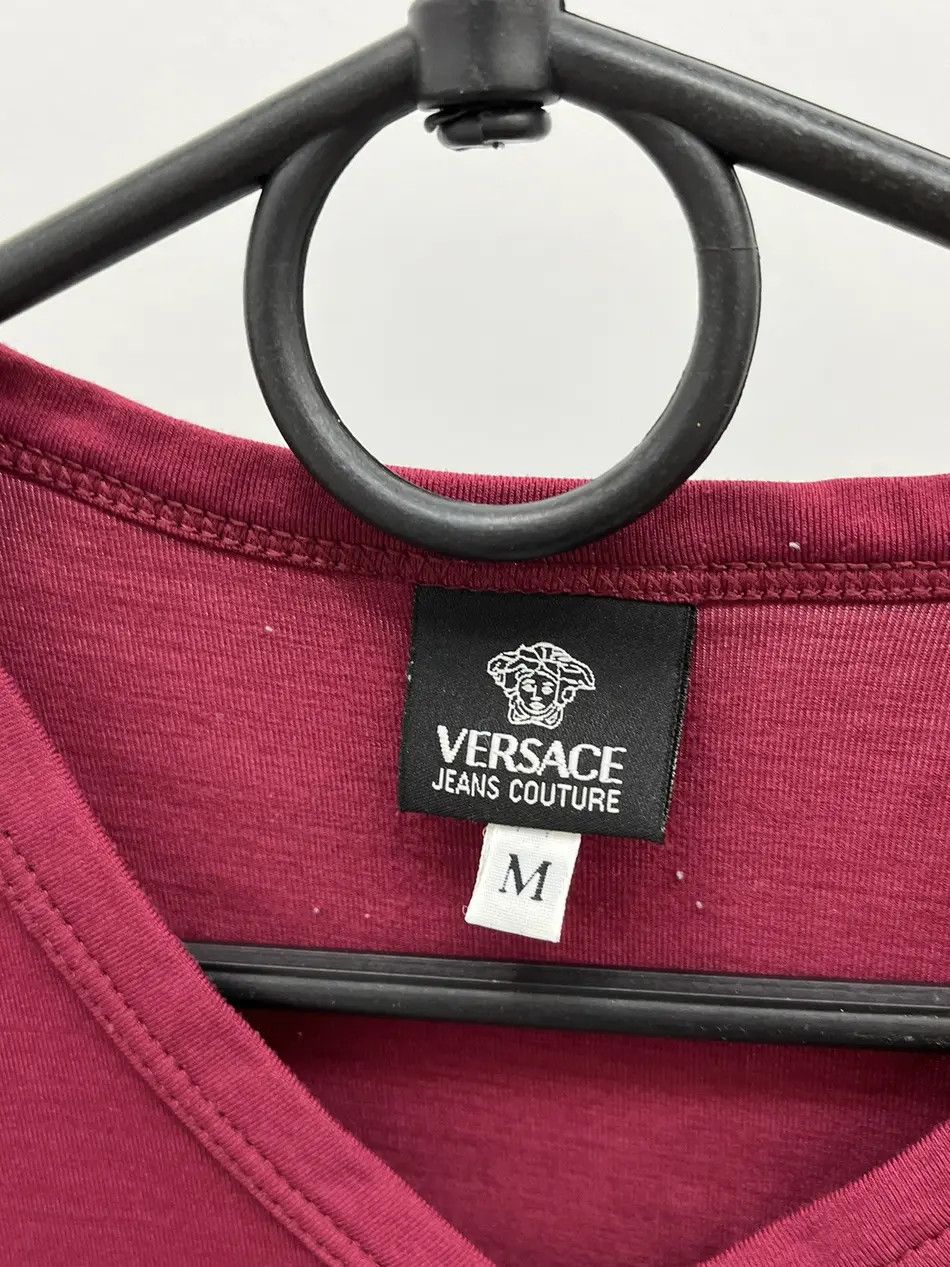 Versace Jeans Couture Versace Jeans Couture Medusa Embroidered V-neck T-shirt Tee Size US M / EU 48-50 / 2 - 3 Thumbnail