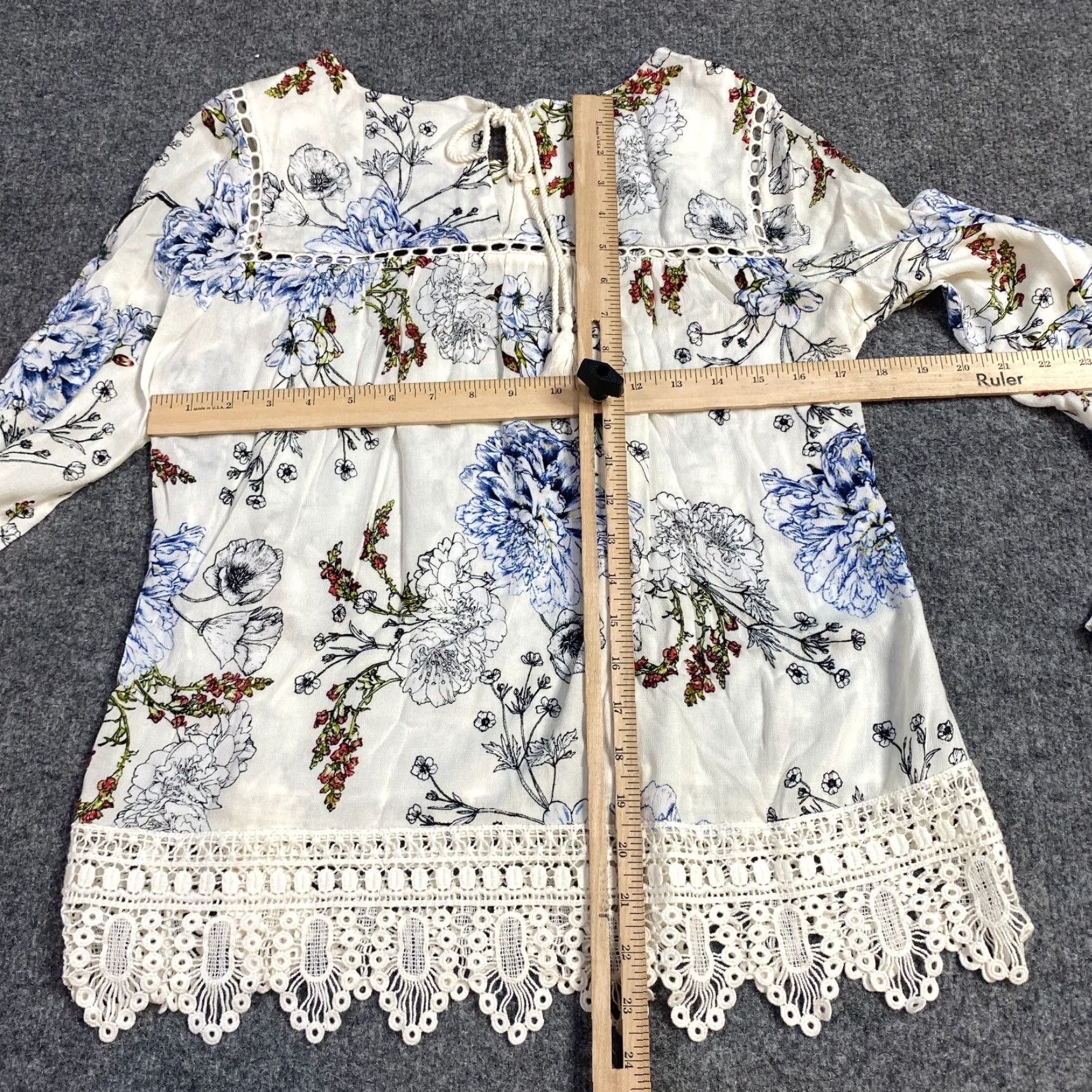 Vintage Maeve Top S White Floral Crochet Hem Peasant Boho Shirt Women Small White Floral Crochet Hem Peasant Boho Maeve Top S Women Size S / US 4 / IT 40 - 5 Thumbnail