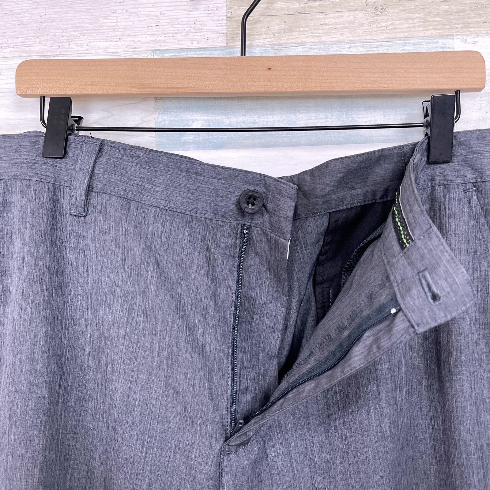 Izod IZOD Golf Flat Front Woven Pants Gray 4 Pocket Mens 36 Size US 36 / EU 52 - 3 Thumbnail
