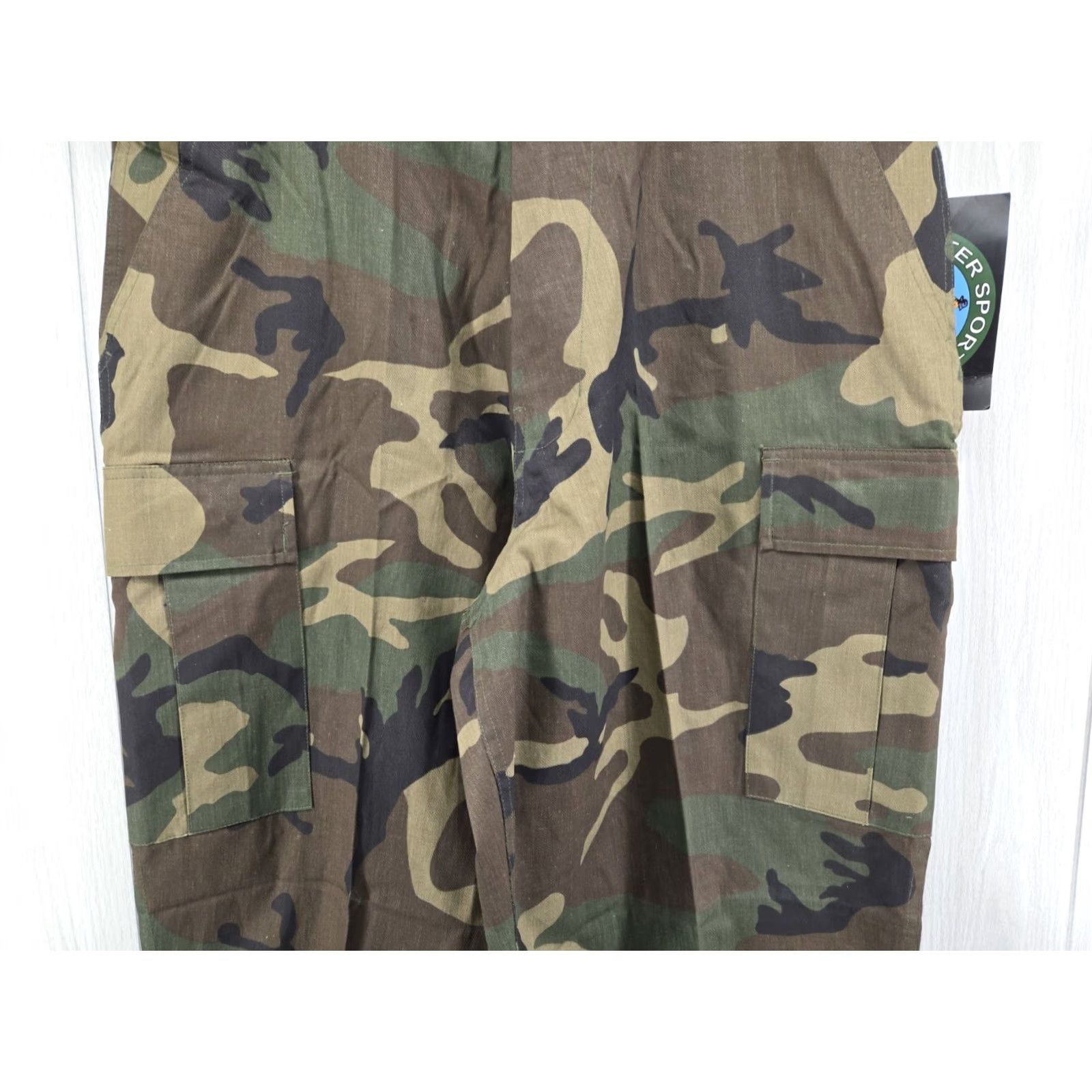 Vintage VINTAGE Master Sportsman Pants Mens Large Camo Cargo Hunting Outdoor Woodland 38/33 Mens Pants Camouflage Cargo Hunting 90s? Size US 33 - 3 Thumbnail