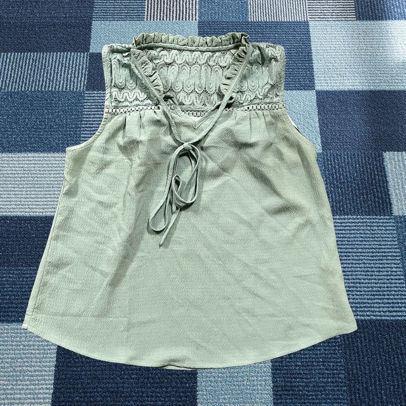 Vintage Sweet Wanderer Tank Womens Small Green Ruffled V-Neck Lace Detail Sleeveless Size S / US 4 / IT 40 - 1 Thumbnail