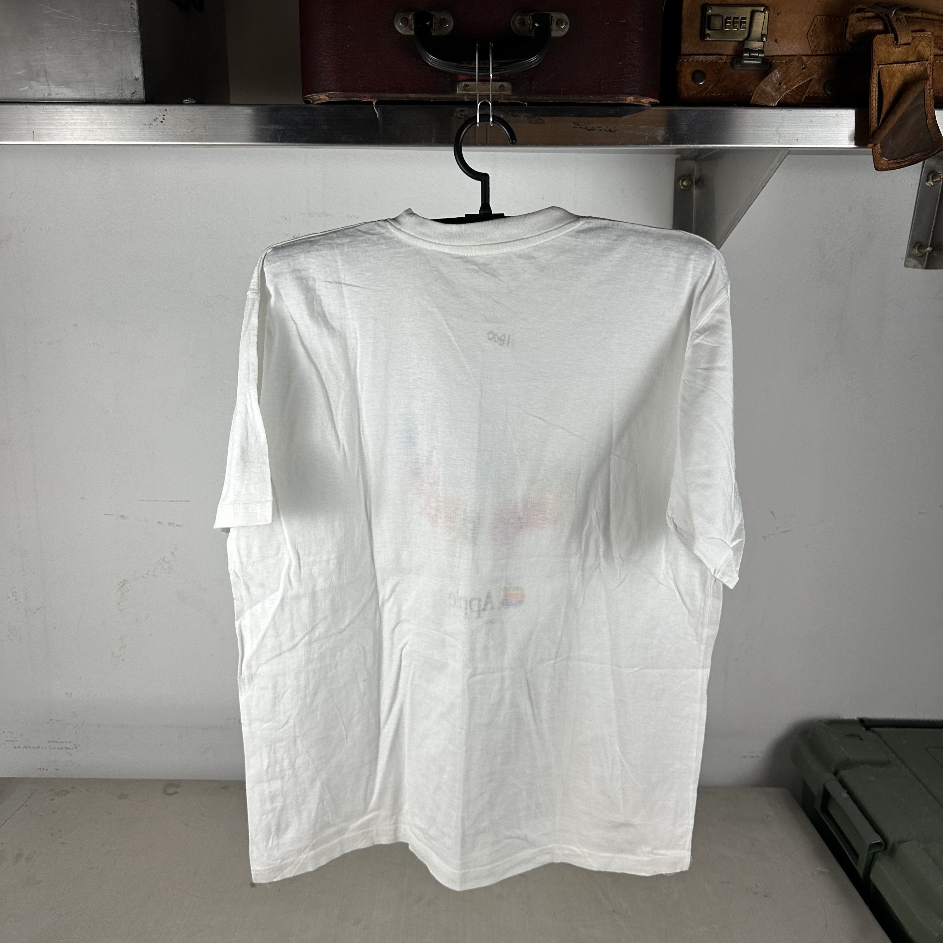 Vintage Vintage 1995 Apple Magic Computer Promo T-Shirt Size US L / EU 52-54 / 3 - 4 Thumbnail