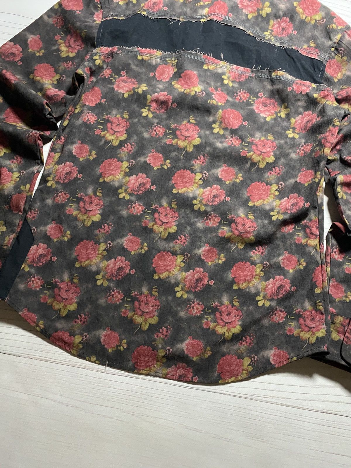 Dolce & Gabbana × Vintage Vintage Dolce & Gabbana floral y2k button up shirt Size M / US 6-8 / IT 42-44 - 17 Thumbnail