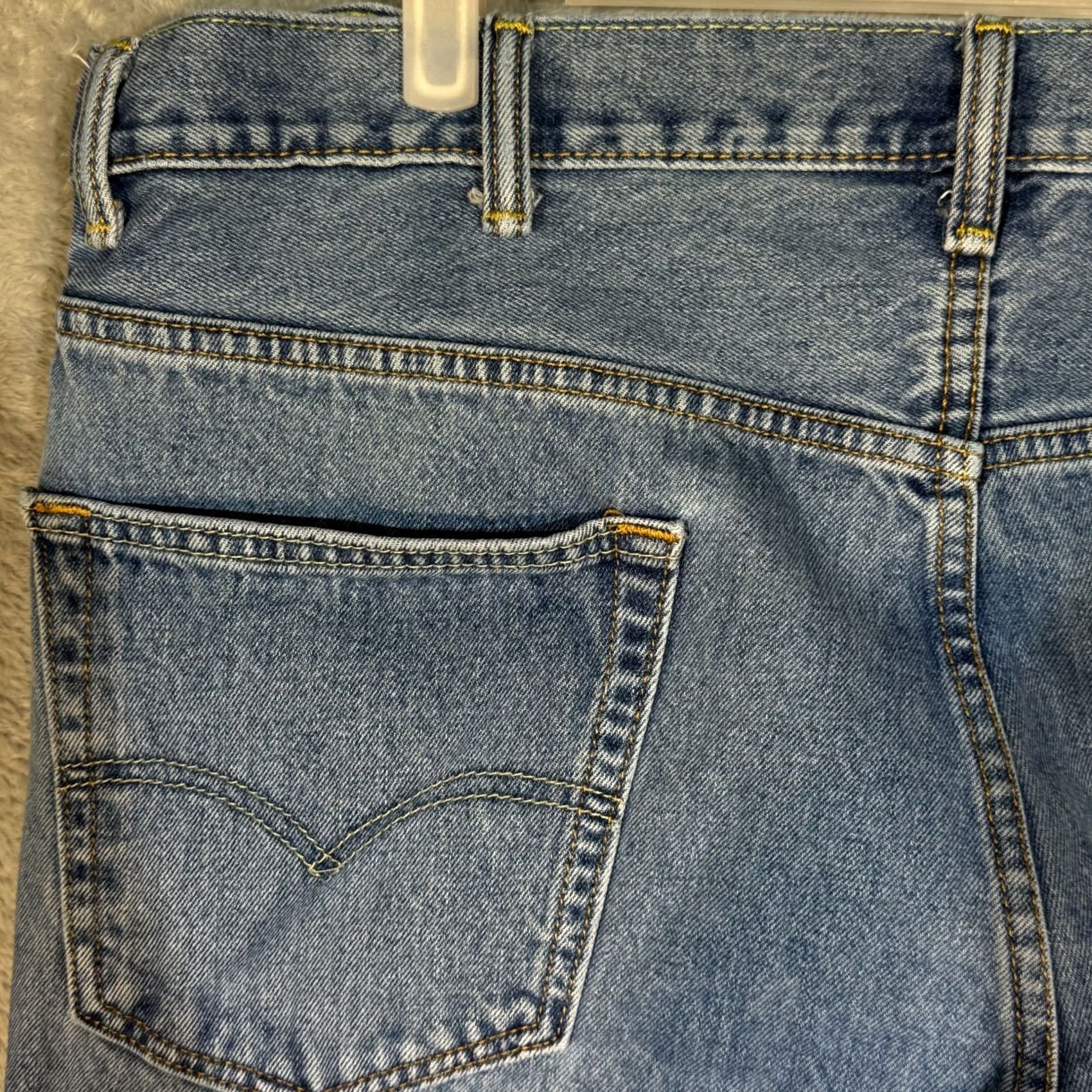 Levi's Levi’s 550 Jeans Men’s 40 x 32 Blue Denim Relaxed Fit Mid-Rise Straight Leg Shirt? Size US 40 / EU 56 - 6 Thumbnail