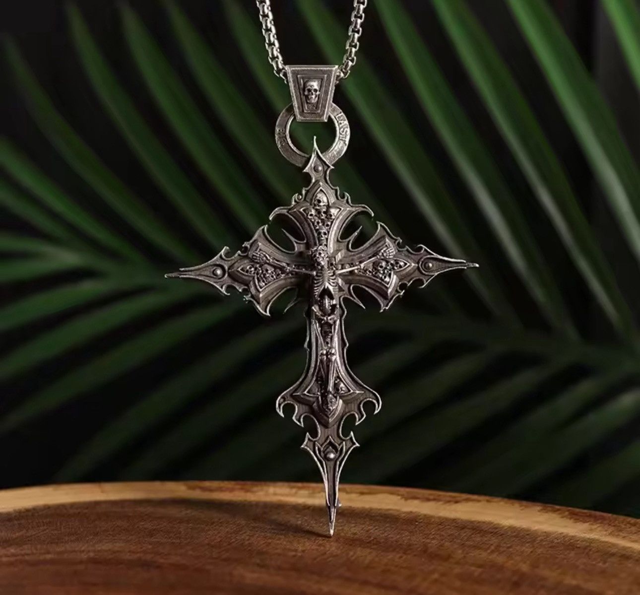 Jewelry Skeleton Cross Skull Necklace Gothic Chain Size ONE SIZE - 4 Thumbnail