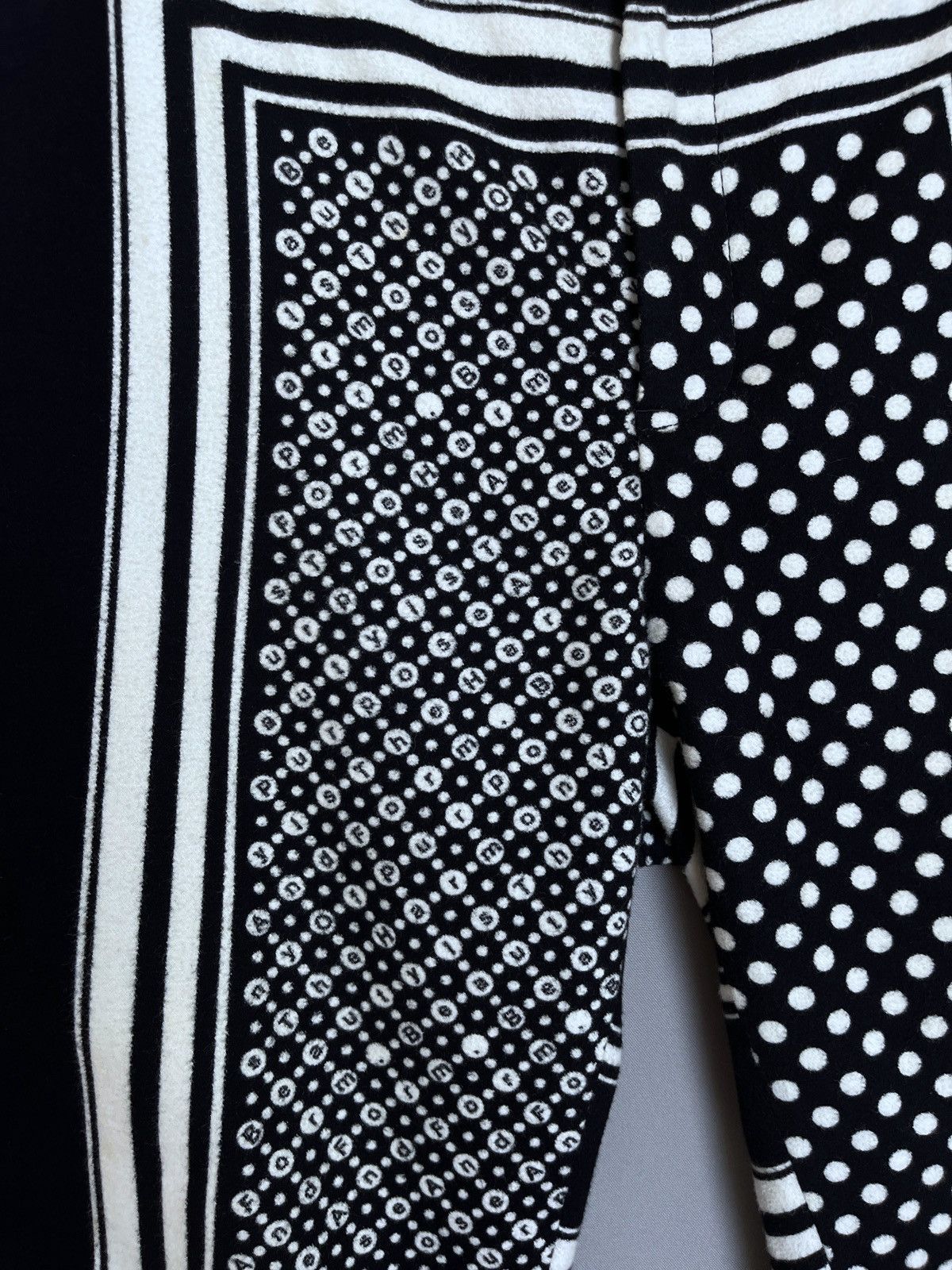 Designer × Japanese Brand × Sacai Rare SACAI AW 16 Cropped Printed Japanese Pants Size US 29 - 15 Thumbnail
