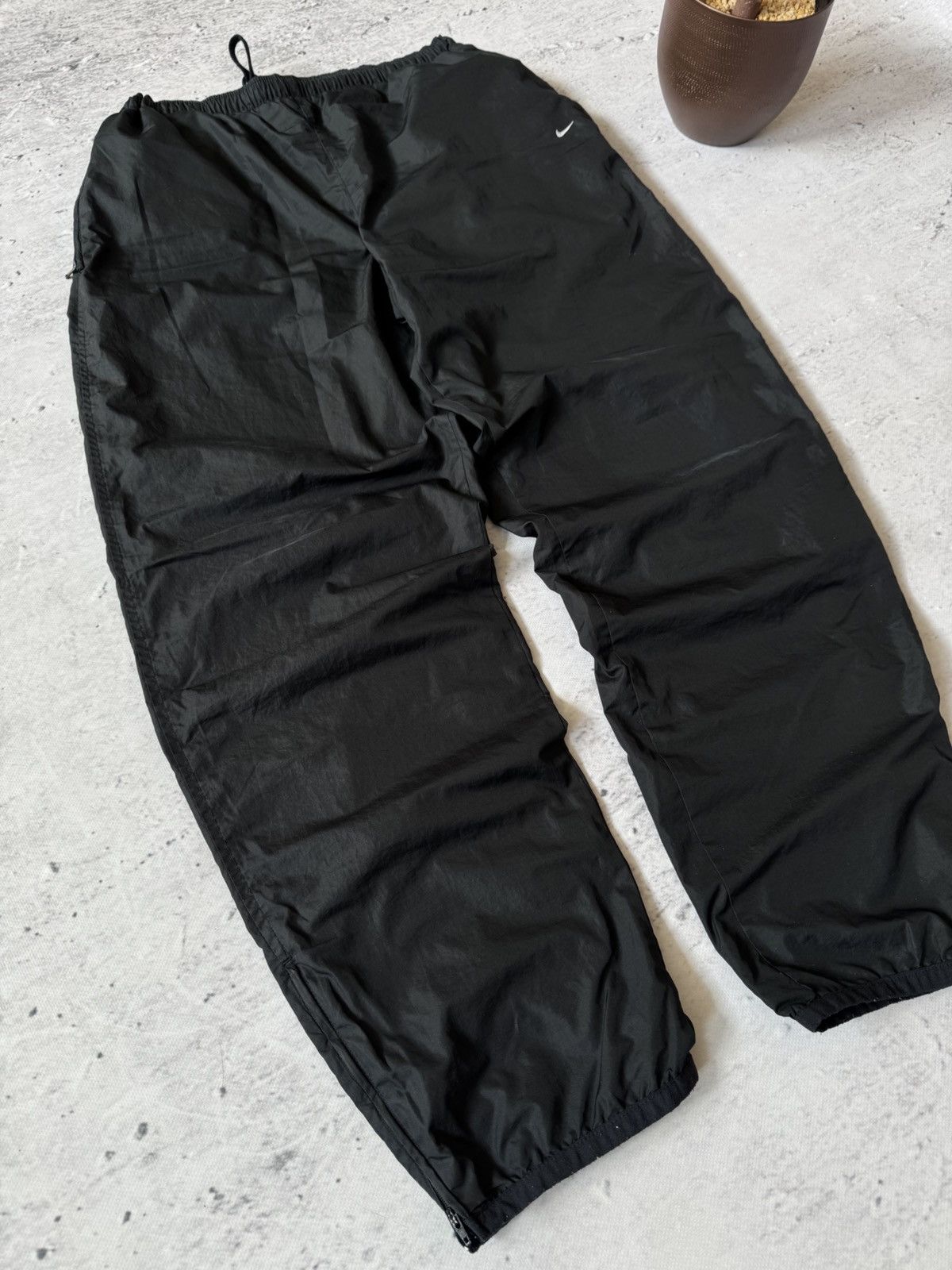 Nike × Vintage NIKE NYLON VINTAGE Y2K OVERSIZE BAGGY FIT PANTS SWEATPANTS Size US 34 / EU 50 - 2 Thumbnail