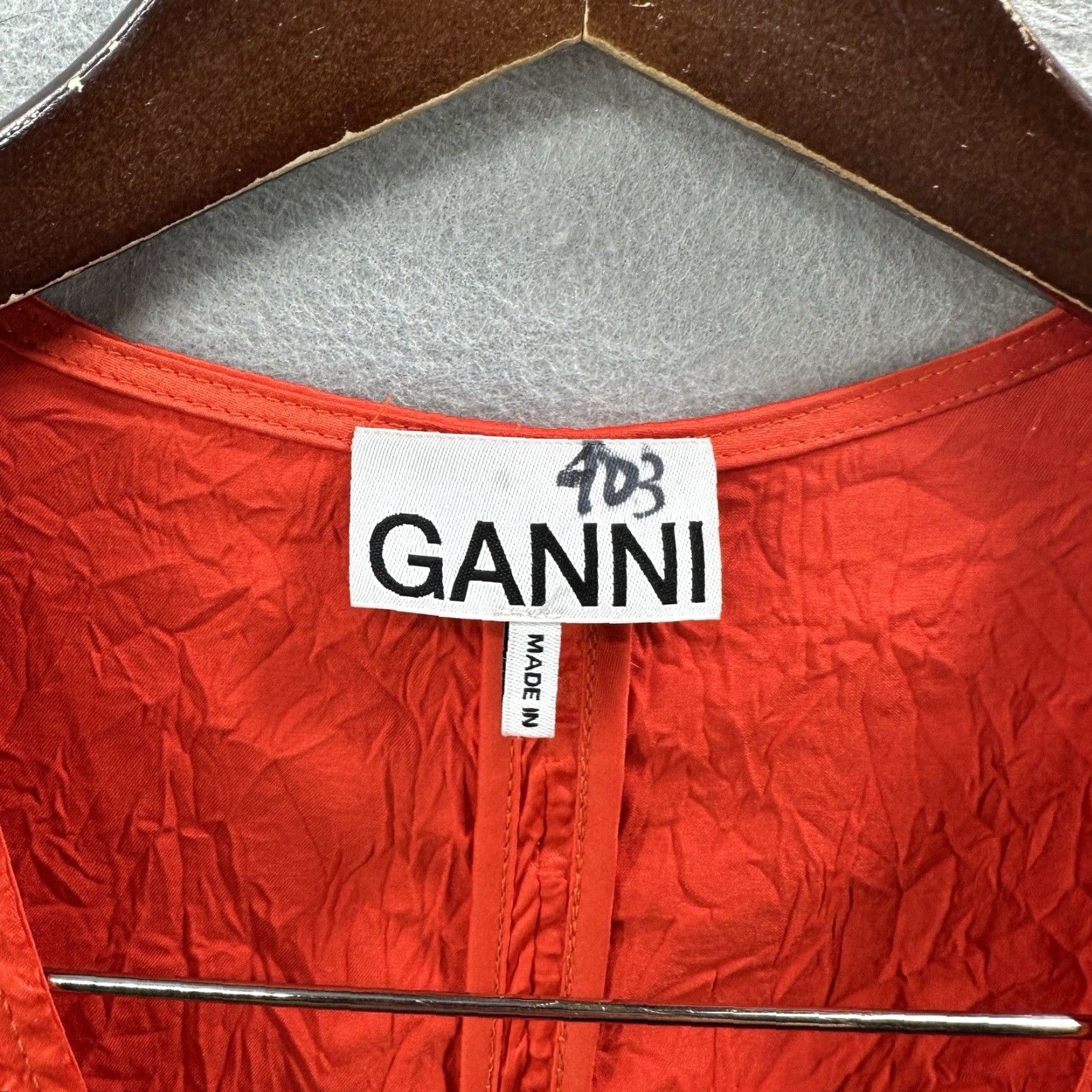 Ganni GANNI Blouse Women's 0 32 Tie Front Crinkled Satin Top Red Long Sleeve V-Neck Lace Up Cropped Blouse Bohemian Designer Style Shirt Womens Size XS / US 0-2 / IT 36-38 - 6 Thumbnail
