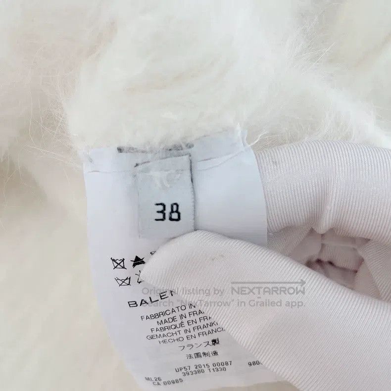 Balenciaga Balenciaga White Fuzzy Knit Top Size XS / US 0-2 / IT 36-38 - 7 Thumbnail