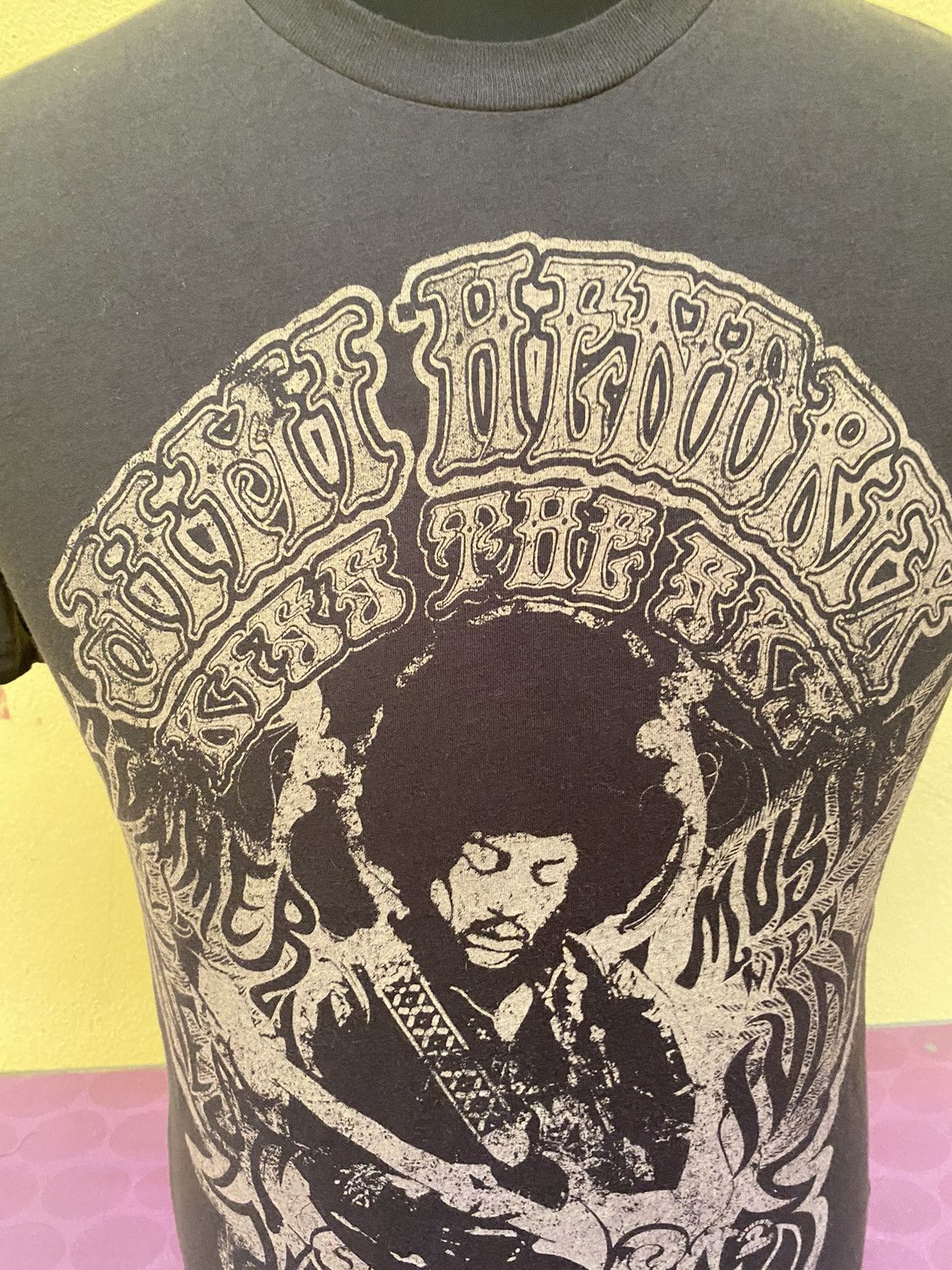 Band Tees × Jimi Hendrix × Old Navy Jimi Handrix Music Night Tshirt Size US S / EU 44-46 / 1 - 5 Thumbnail