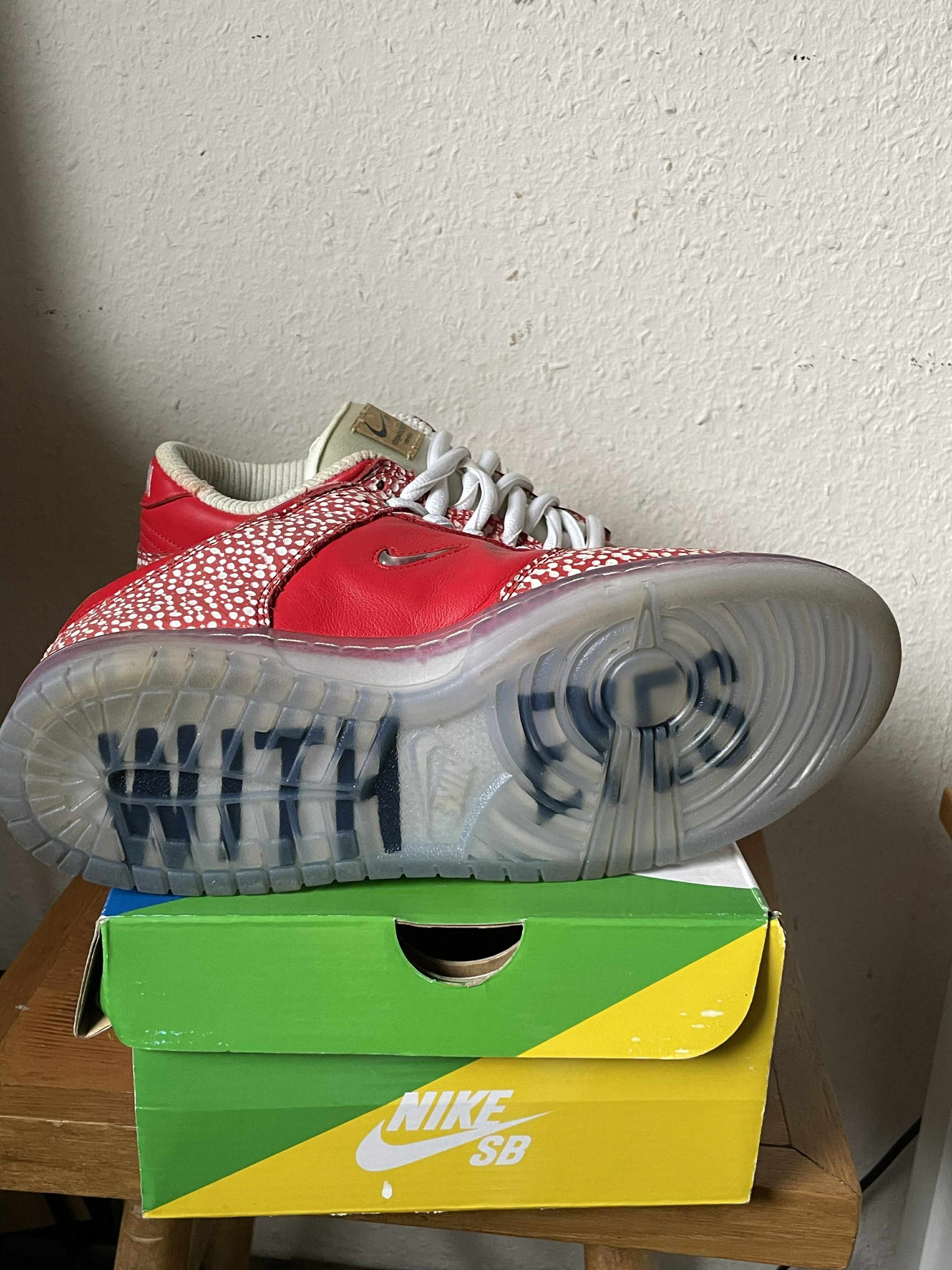 Nike Nike Dunk Low SB Mushroom US 8.5 EU 42 Size US 8.5 / EU 41-42 - 2 Thumbnail