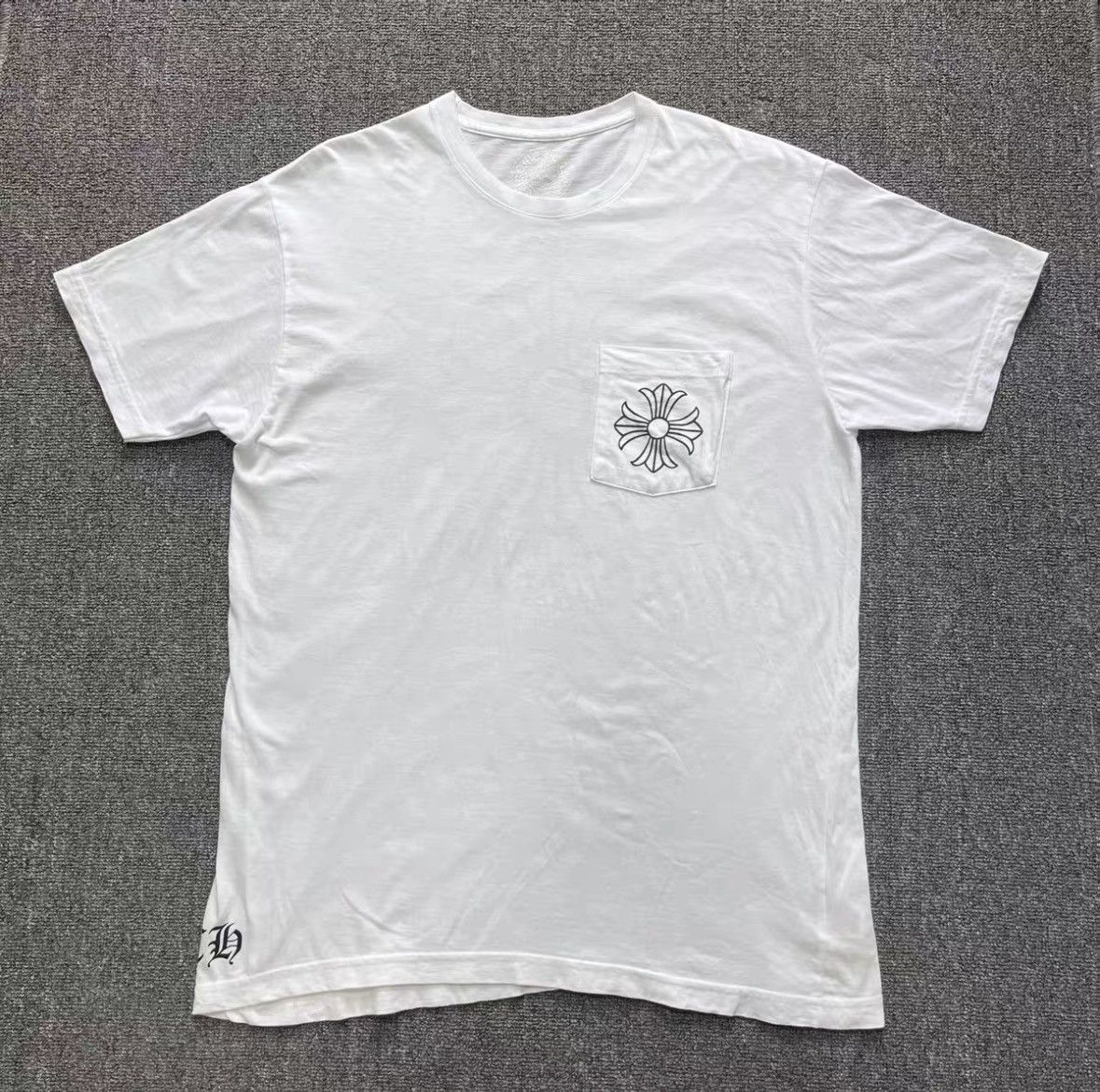 Chrome Hearts CHROME HEARTS Size L White cross scroll xy Size US L / EU 52-54 / 3 - 1 Thumbnail