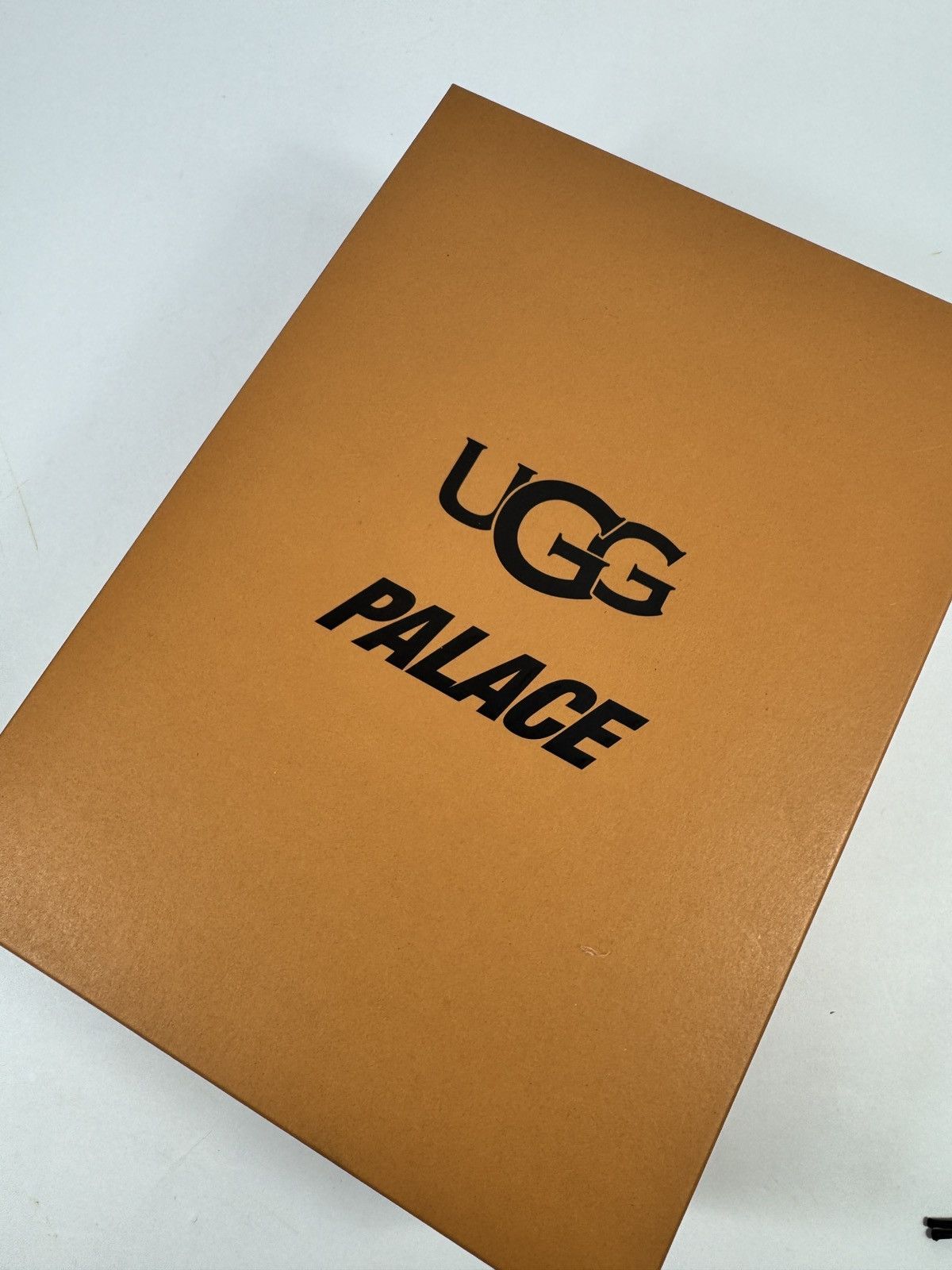 Palace × Ugg LOONEY TUNES UGGS Size US 10 / EU 43 - 16 Thumbnail