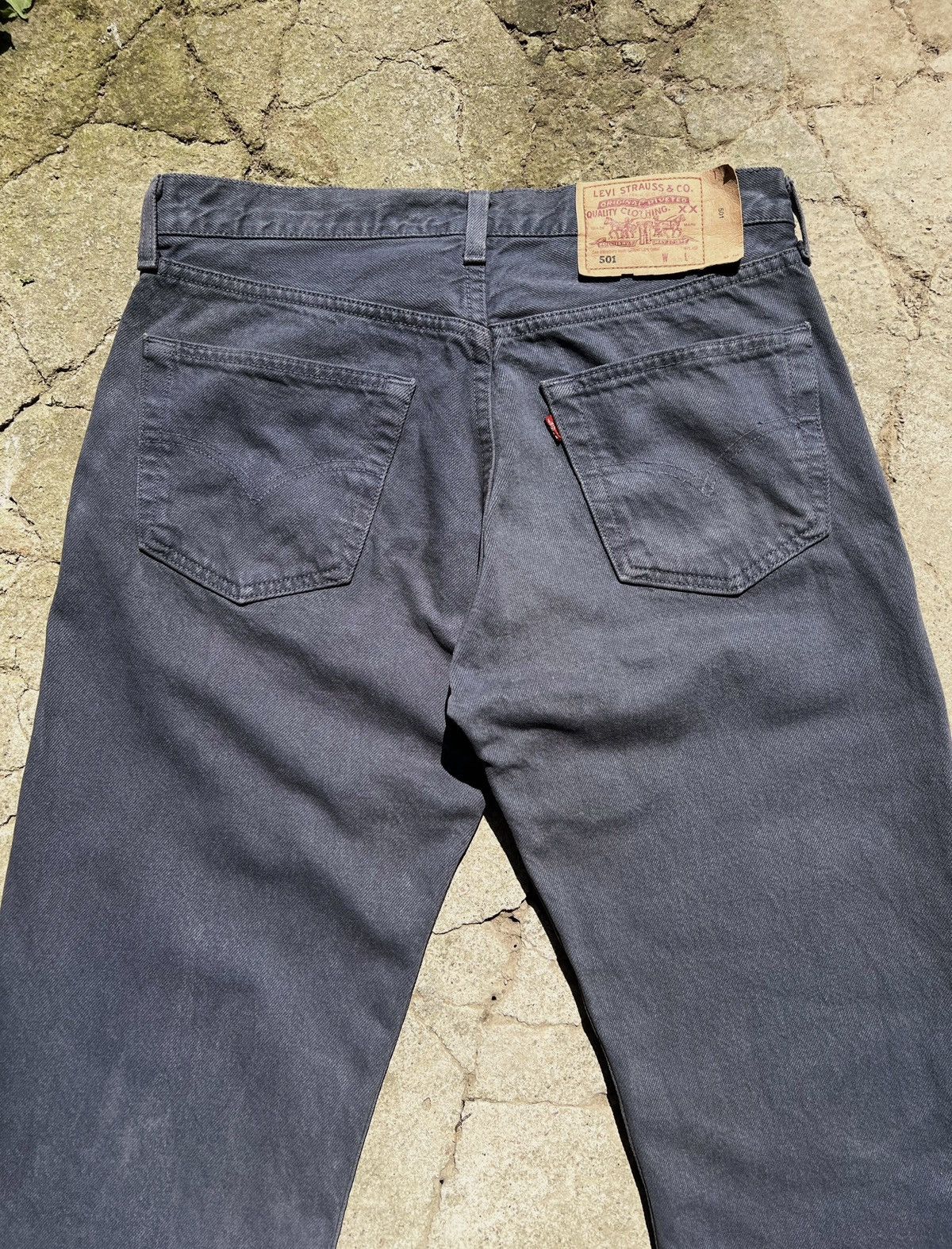 Levi's 90s Vintage Levi’s 501 Distressed Denim Jeans Size US 33 - 6 Thumbnail