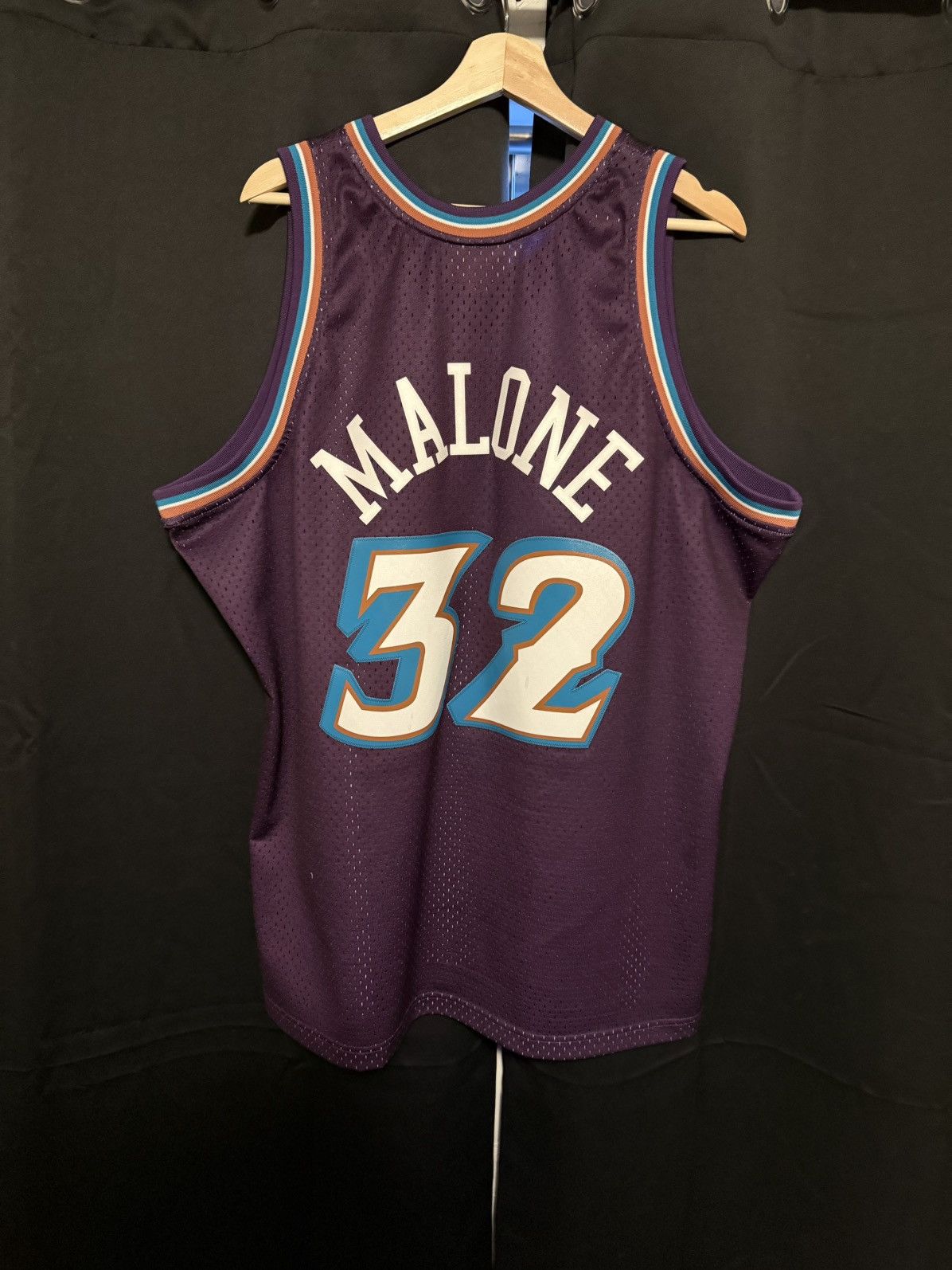 Mitchell & Ness Mitchell & Ness Utah Jazz / Malone jersey Size US XXL / EU 58 / 5 - 2 Thumbnail