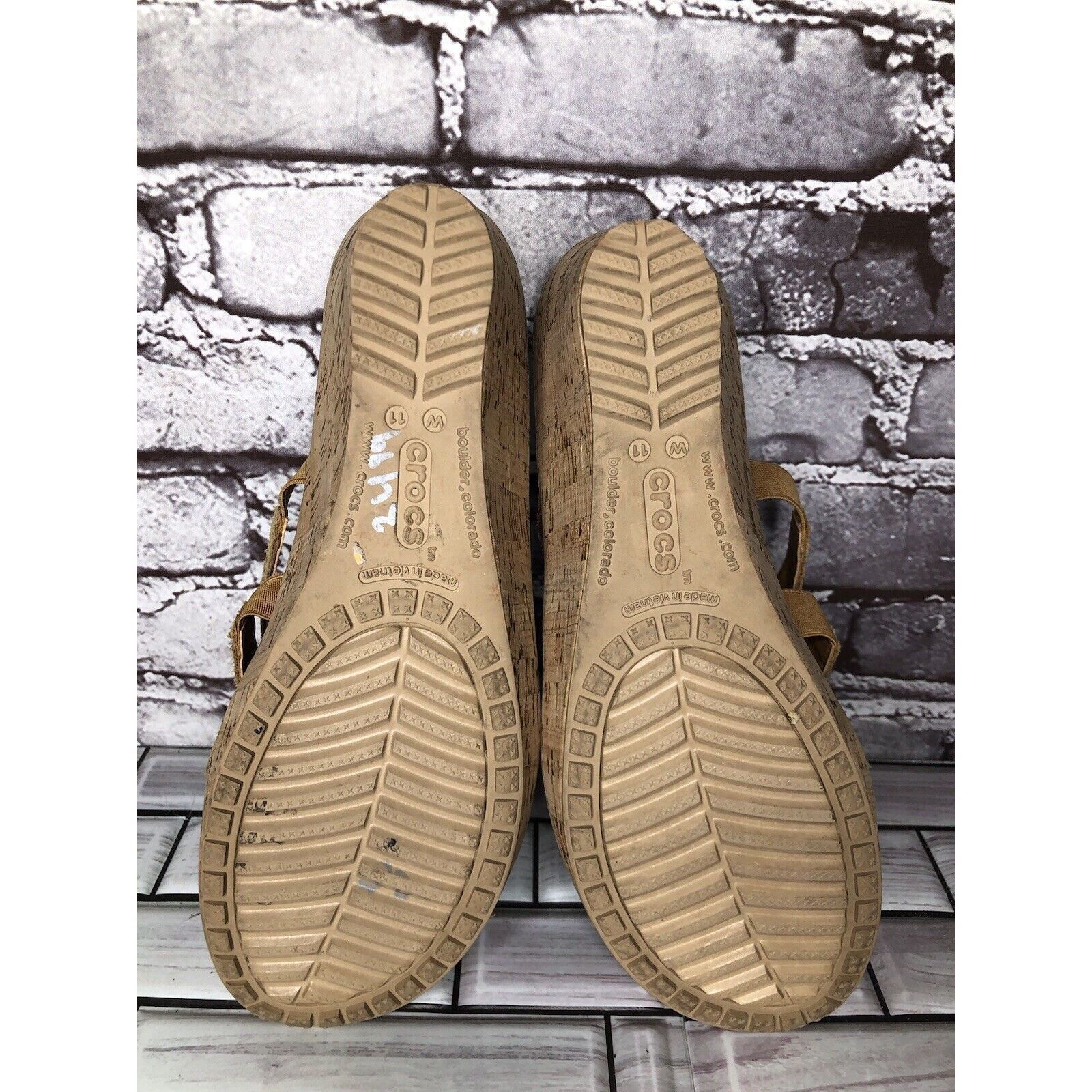 Crocs Crocs A-Leigh Gold Leather Snake Print Cork Wedge Sandals Wo Size US 11 / IT 41 - 7 Thumbnail