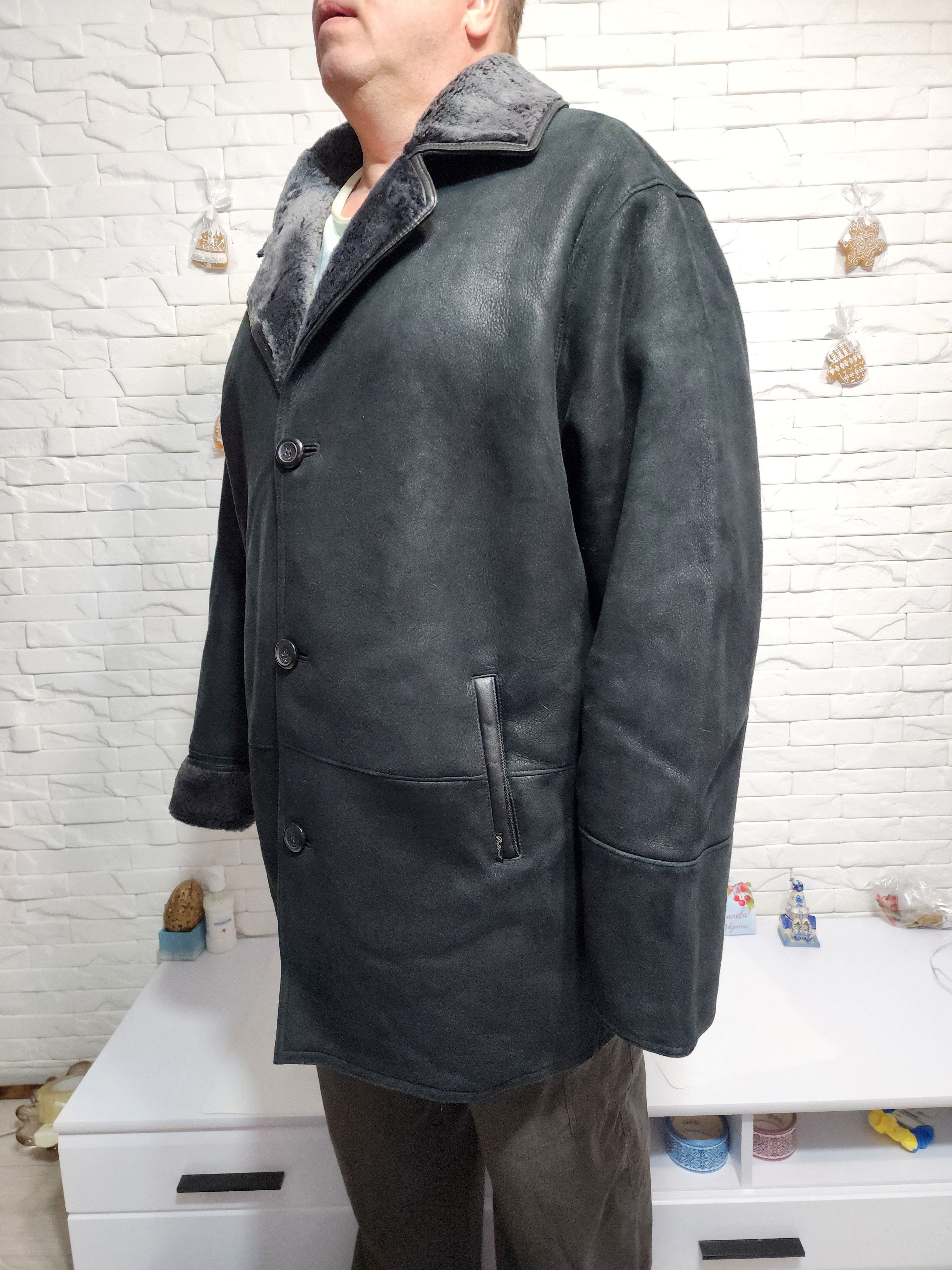 Furla Men's Black Sheepskin Coat: Button-Up Genuine Fur Size US XXL / EU 58 / 5 - 2 Thumbnail