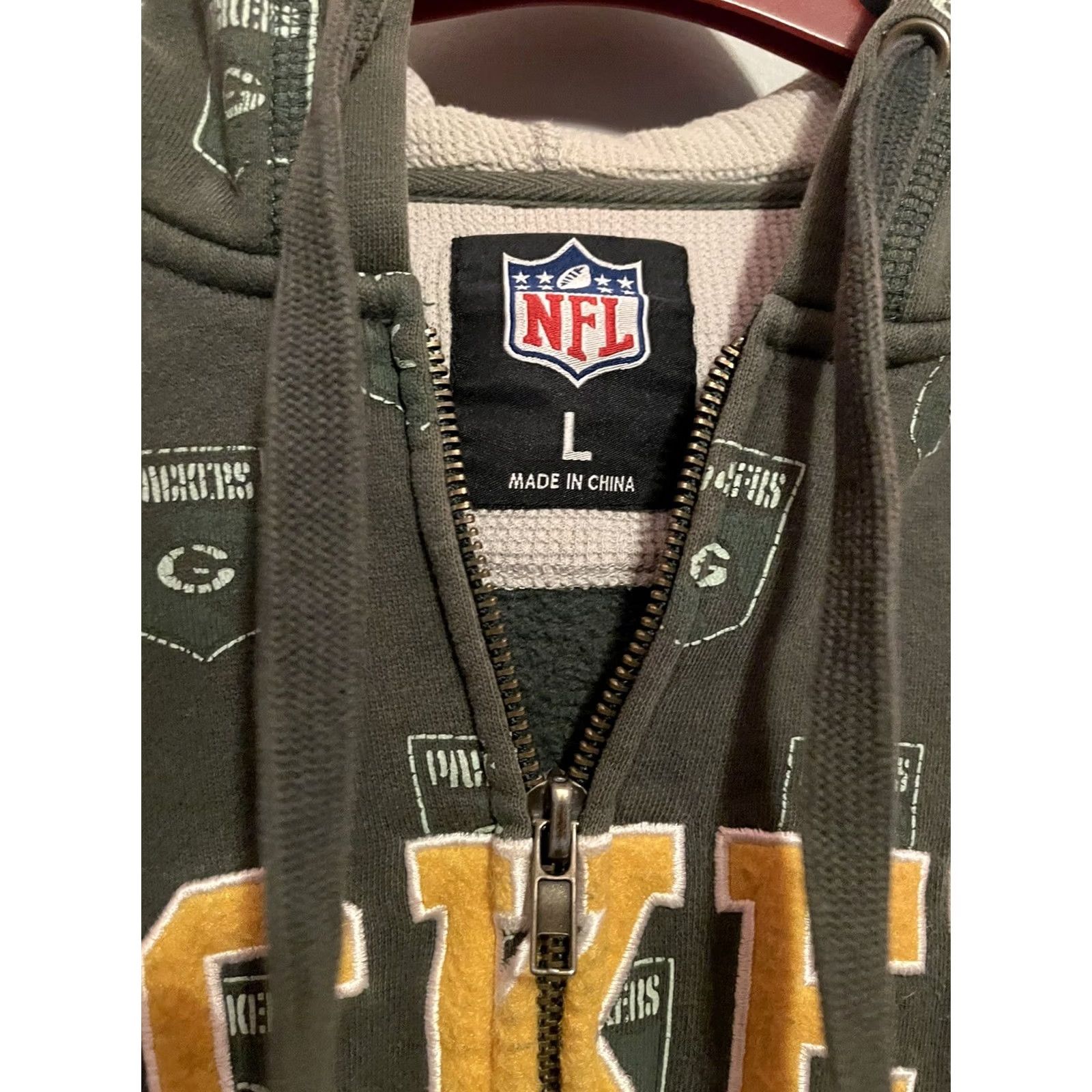 NFL GREEN BAY PACKERS Hoodie Full Zip NFL Jacket L Green Patches Embroidered Men XL? Size US L / EU 52-54 / 3 - 3 Thumbnail