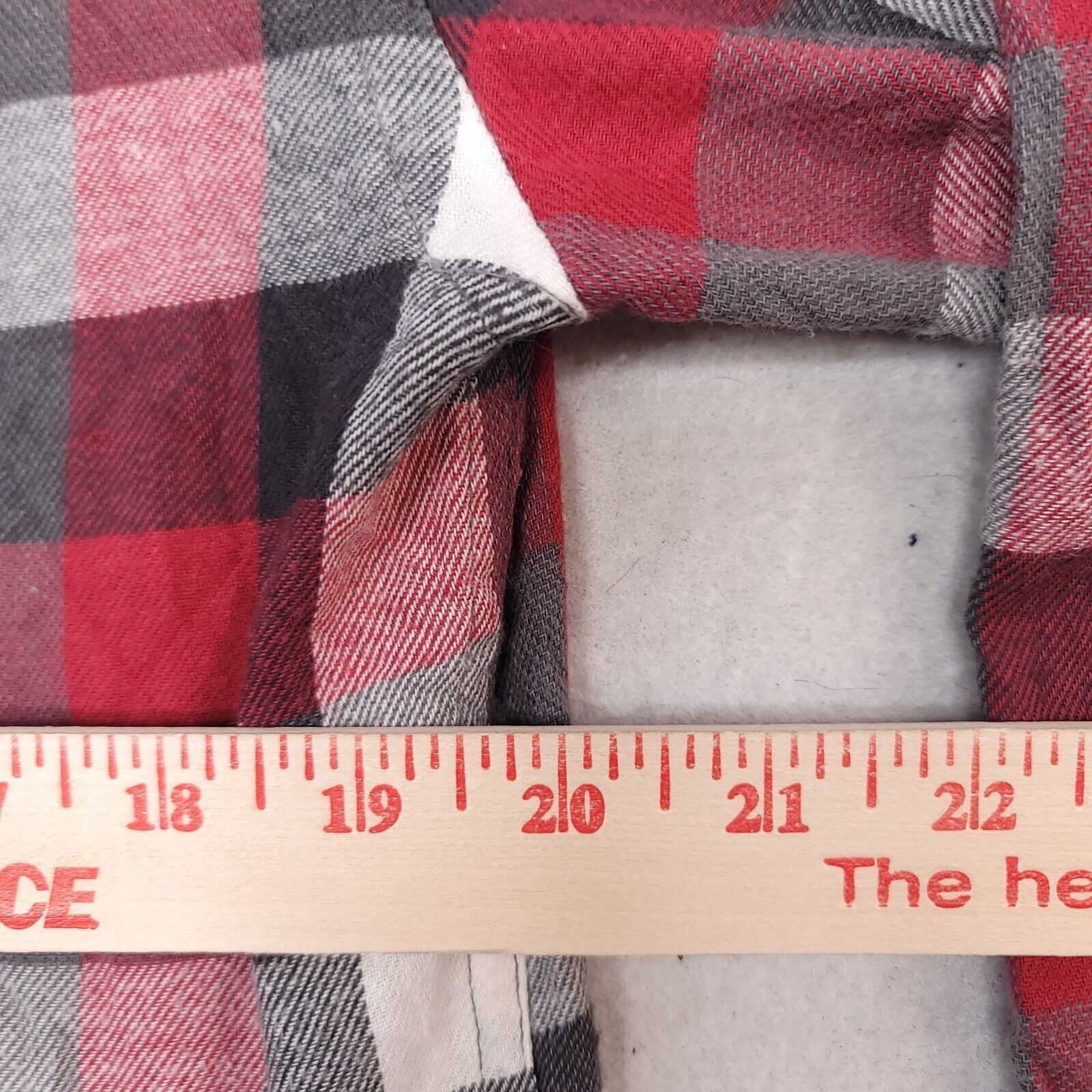 Croft & Barrow Croft & Barrow Gingham Flannel Shirt Mens Size Medium M Red Size US M / EU 48-50 / 2 - 8 Thumbnail