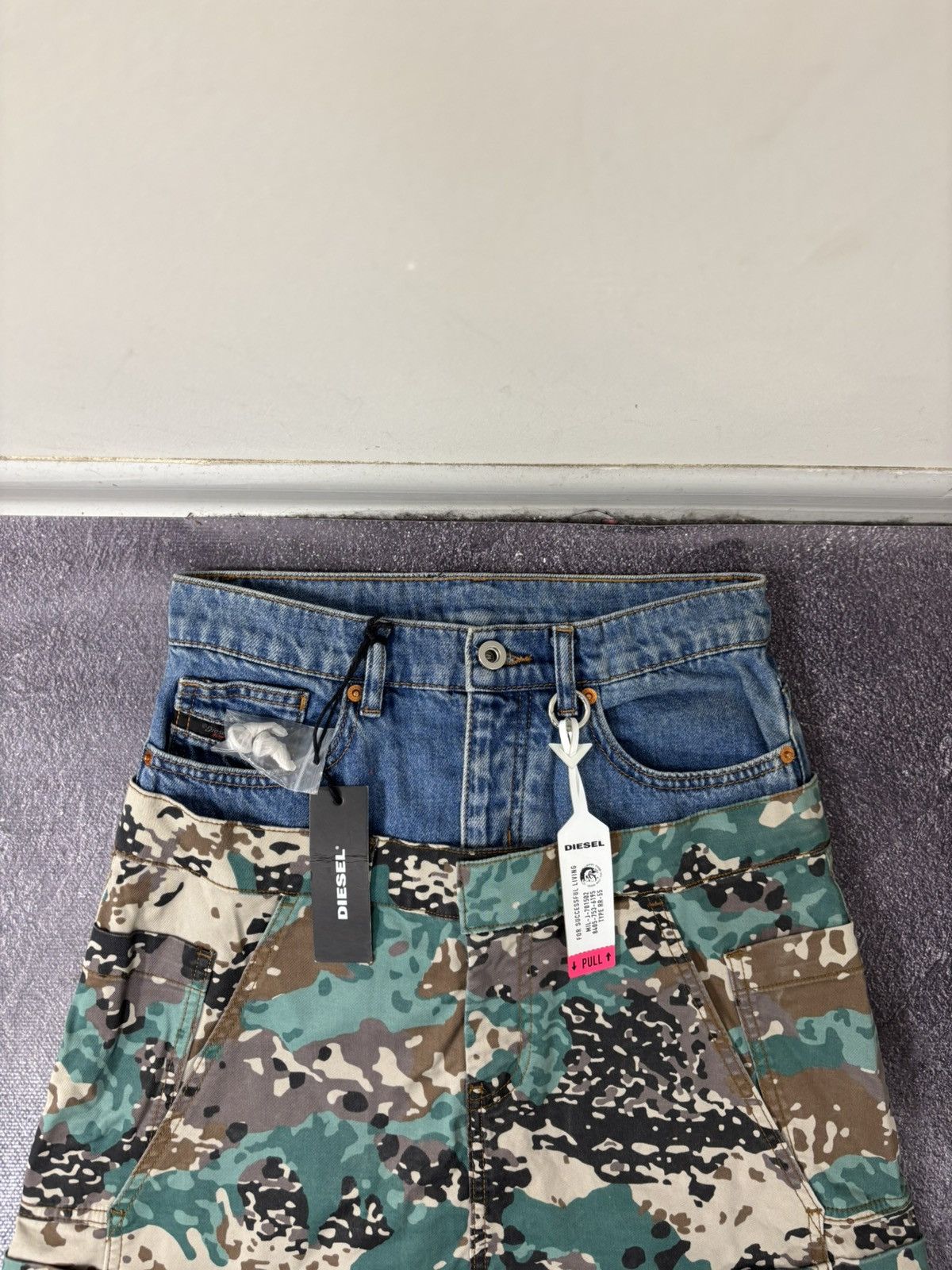Diesel Diesel O-Cali-A Y2K Utility Denim Camo Layered Mini Skirt Size 24" / US 00 / IT 34 - 4 Thumbnail