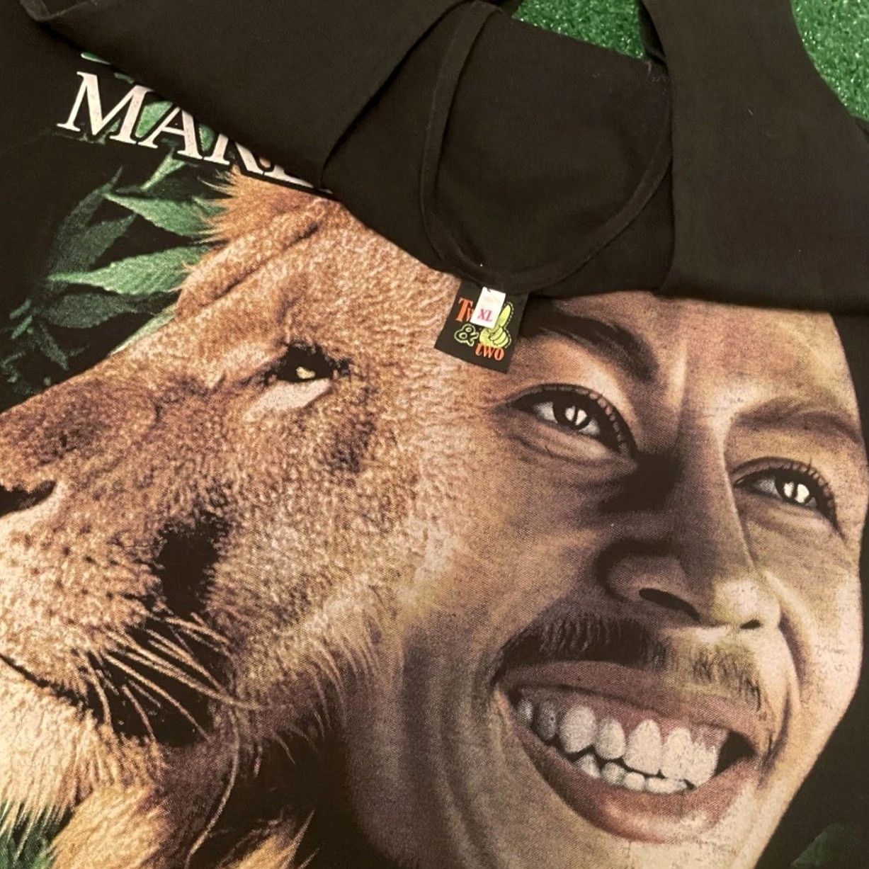 Vintage VINTAGE Bob Marley Lion Face Double Sided Tank Top Shirt Mens XL 90s Rasta Music Hip Hop Size US XL / EU 56 / 4 - 3 Thumbnail