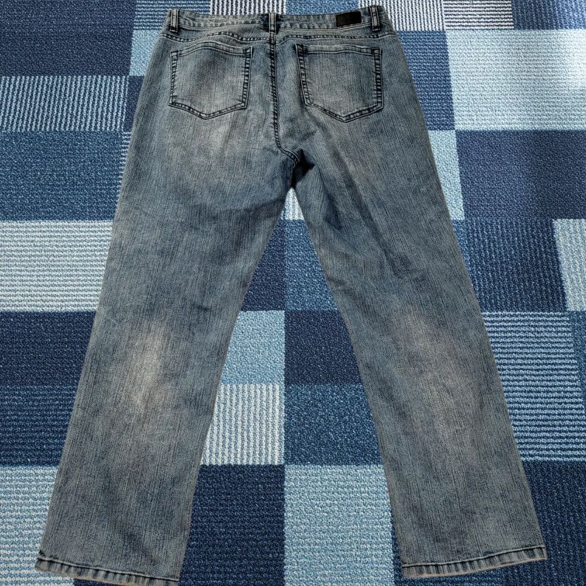Jones New York Jones New York Jeans Womens 10 Mid-Rise Crop Zip Closure Stone Wash Blue Denim Size 32" / US 10 / IT 46 - 1 Thumbnail