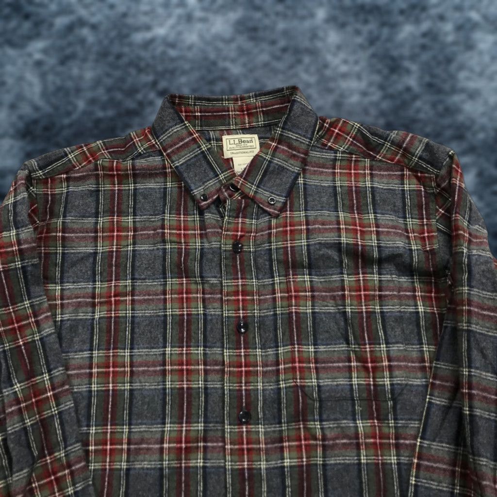 Vintage VINTAGE L.L. Bean Shirt Mens L Gray Red Scotch Plaid Flannel Casual Winter Fall Button-Up Size US L / EU 52-54 / 3 - 1 Thumbnail