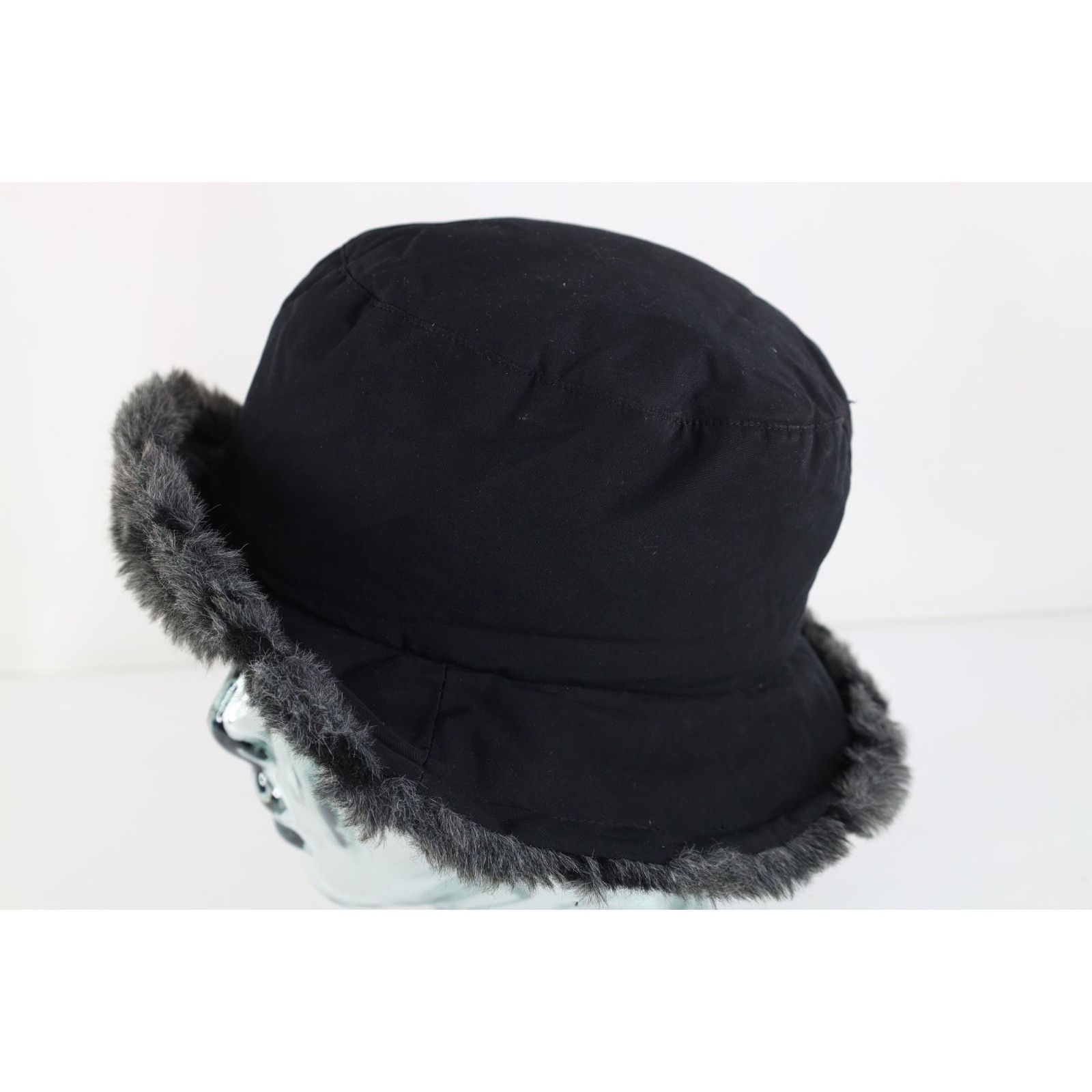 Vintage Vintage 90s Y2K Streetwear Babydoll Faux Fur Trim Bucket Hat Size ONE SIZE - 2 Thumbnail