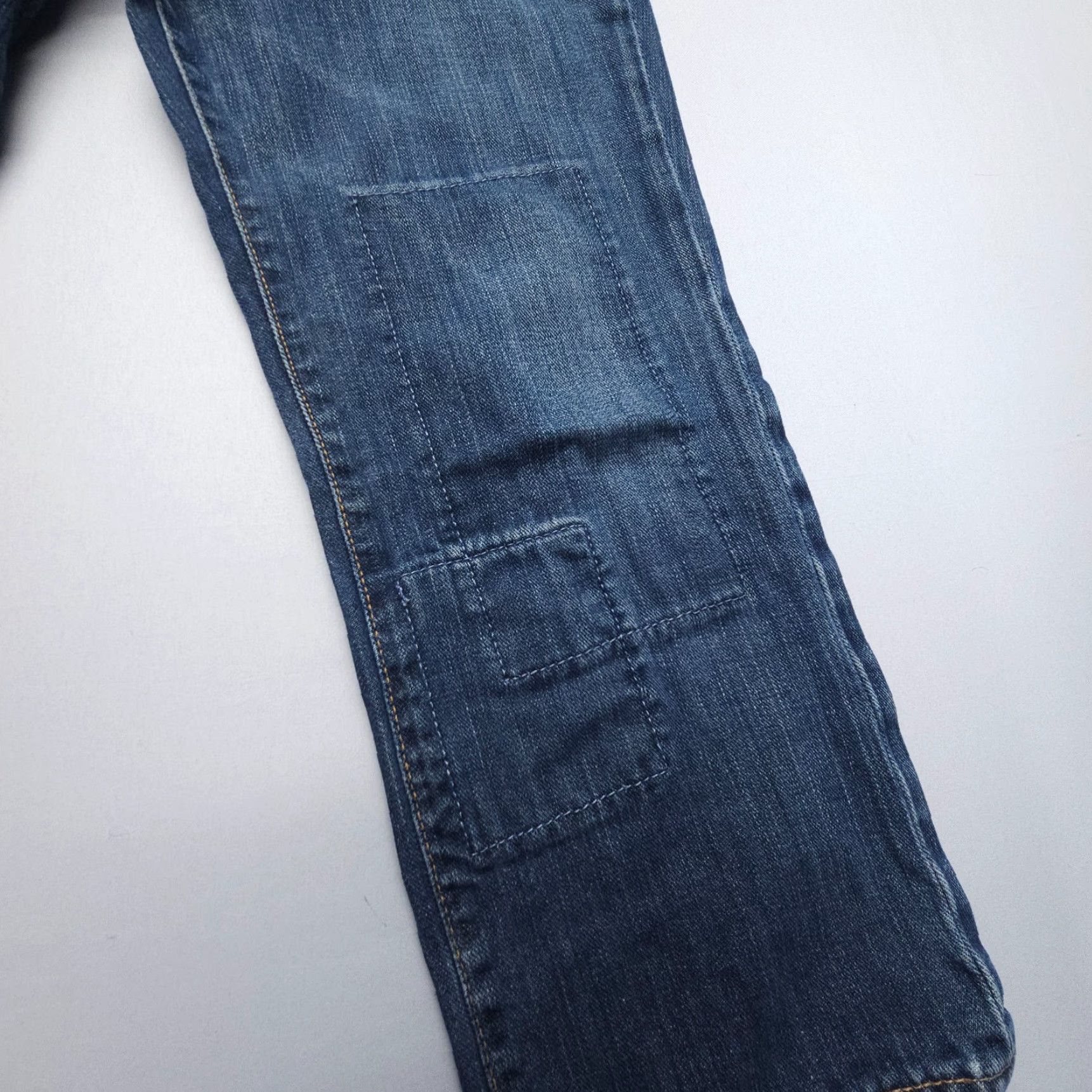 Gap Vintage GAP Buckle Back Crop Jeans Size 10 Dark Wash Mid Rise USA Button Fly Jeans Womens 90s Theme Blue Denim Cotton 5-Pocket Regular Inseam 24 Size 32" / US 10 / IT 46 - 3 Thumbnail