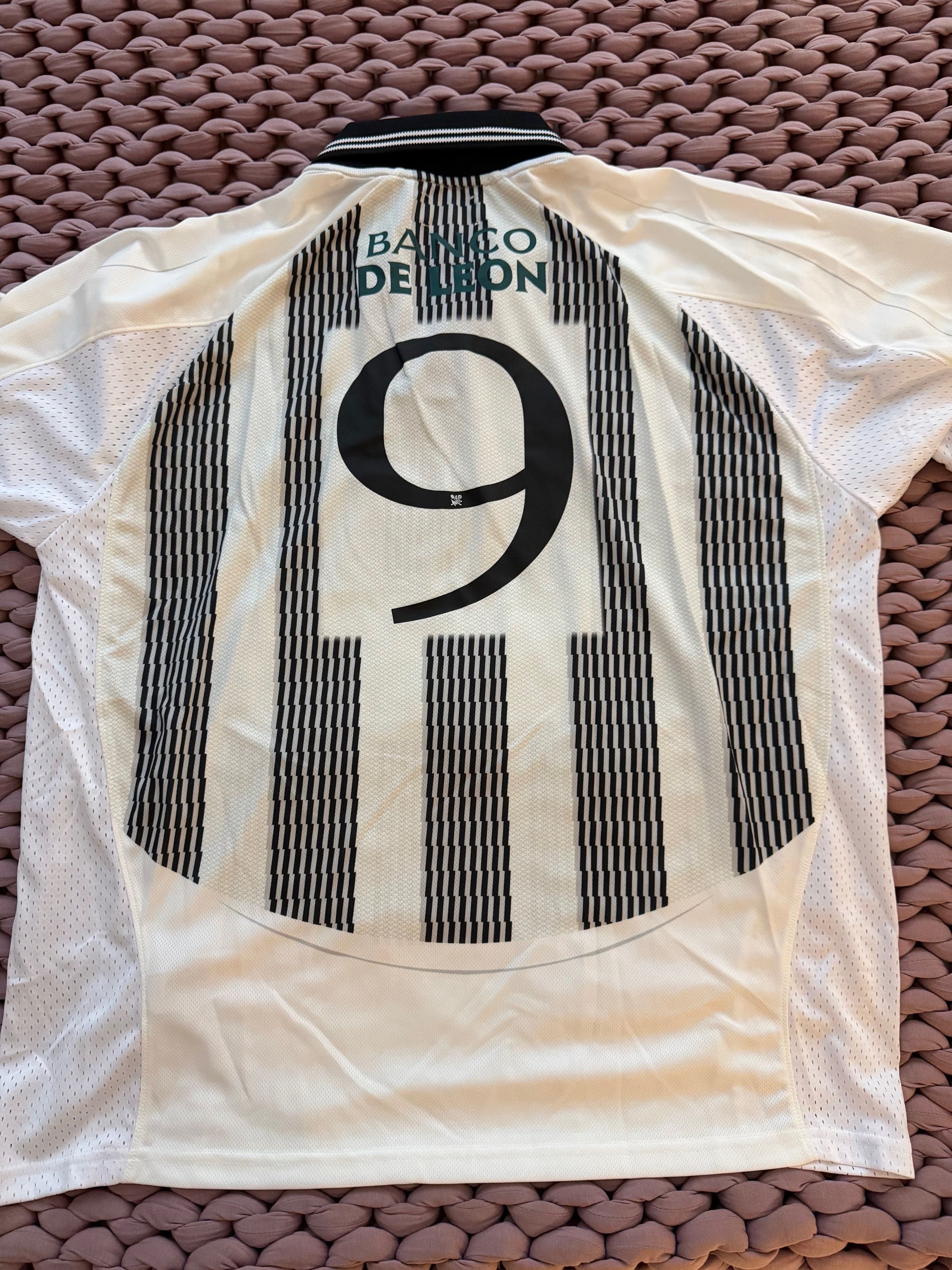 Aime Leon Dore Aime Leon Dore Banco De Leon Soccer Jersey - Size XL Size US XL / EU 56 / 4 - 4 Thumbnail