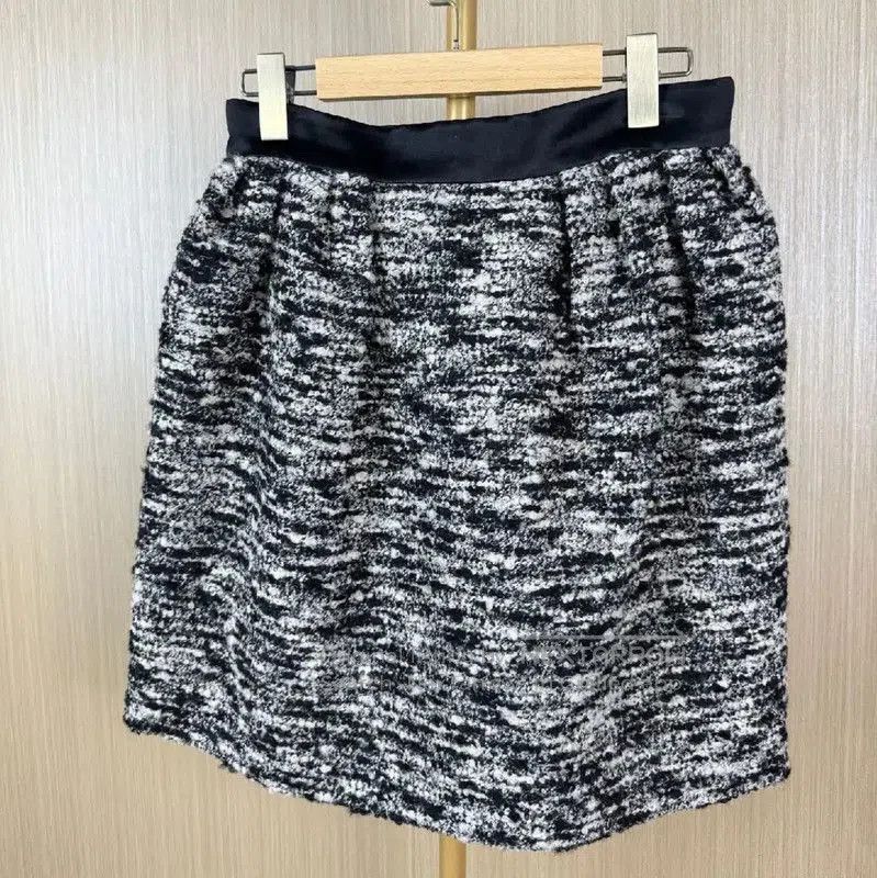 Dior Dior L Size Color Block Wool Skirt . Size 23" - 2 Thumbnail