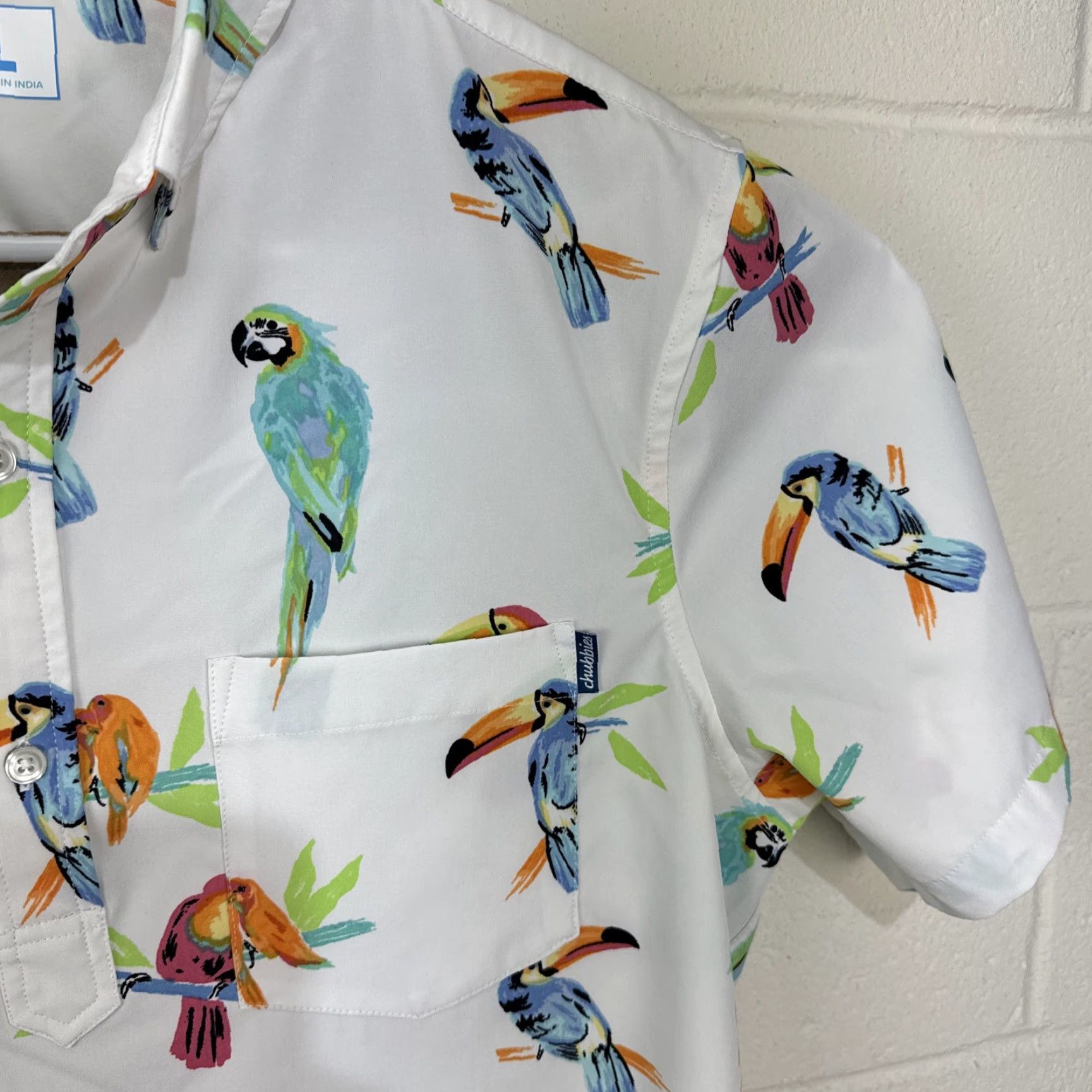 Chubbies Chubbies Mens Popover Shirt Macaw Parrot Hawaiian White Size Large White Size US L / EU 52-54 / 3 - 6 Thumbnail