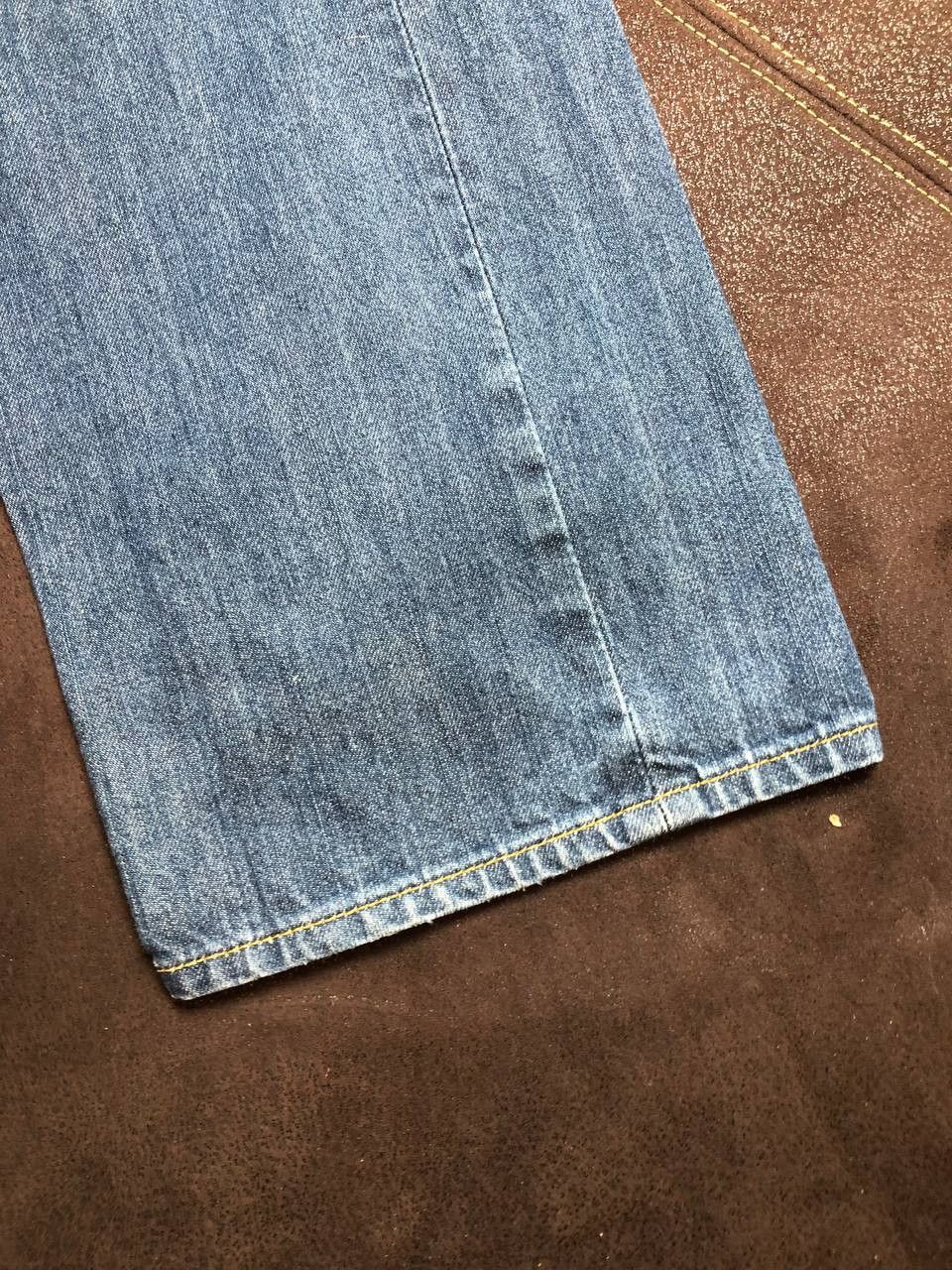 Levi's Levi's 501 Jeans Mens Straight Button Fly Blue Denim Size US 36 / EU 52 - 2 Thumbnail