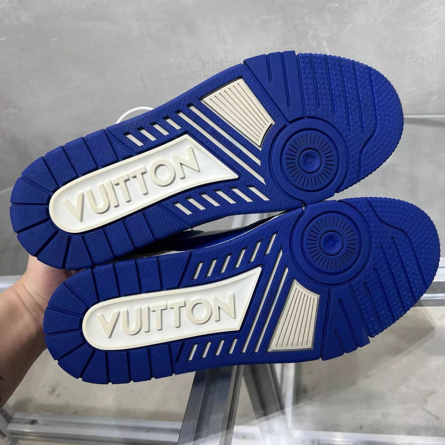 Louis Vuitton LVTrainer White Blue Embossed UK5.5 39.5 YH25043 Size US 6.5 / EU 39-40 - 7 Thumbnail