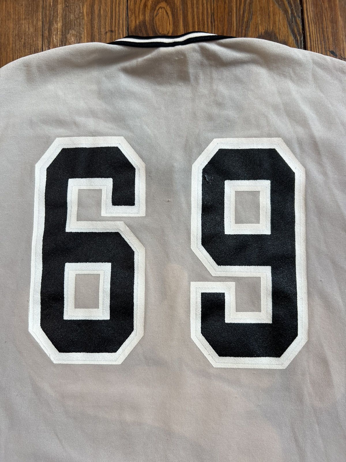 Vintage Vintage 80s Gamblers Baseball Jersey Dice Casino 69 Mafia Size US M / EU 48-50 / 2 - 4 Thumbnail