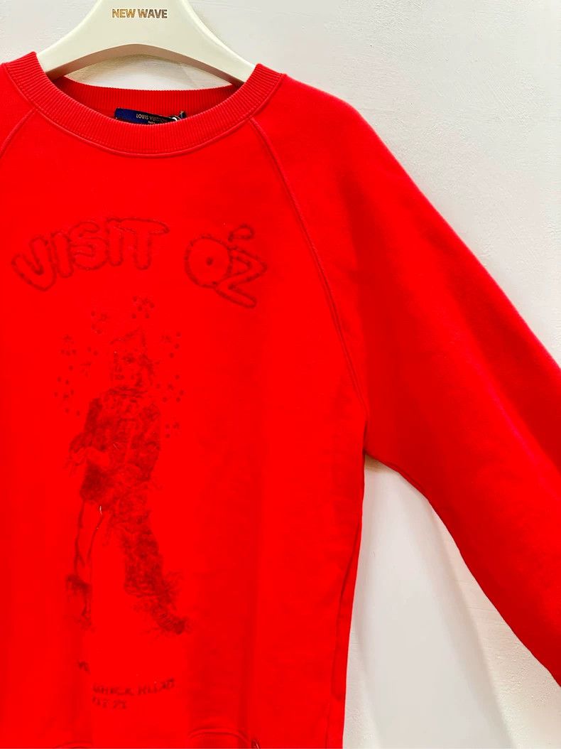 Louis Vuitton Louis Vuitton Red embroidered Wizard of Oz sweatshirt 2501- Size US M / EU 48-50 / 2 - 2 Thumbnail