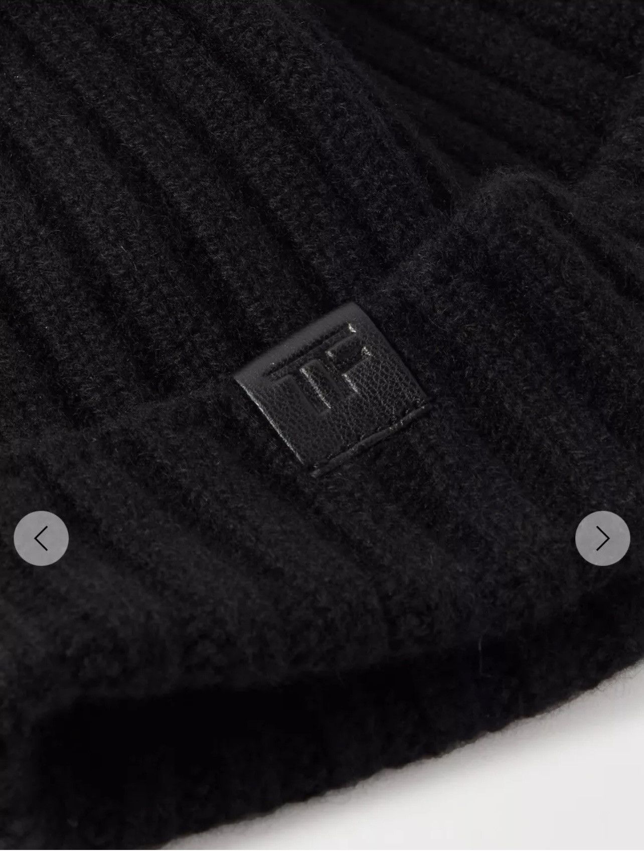 TOM FORD Ribbed 100% Cashmere Beanie size medium
