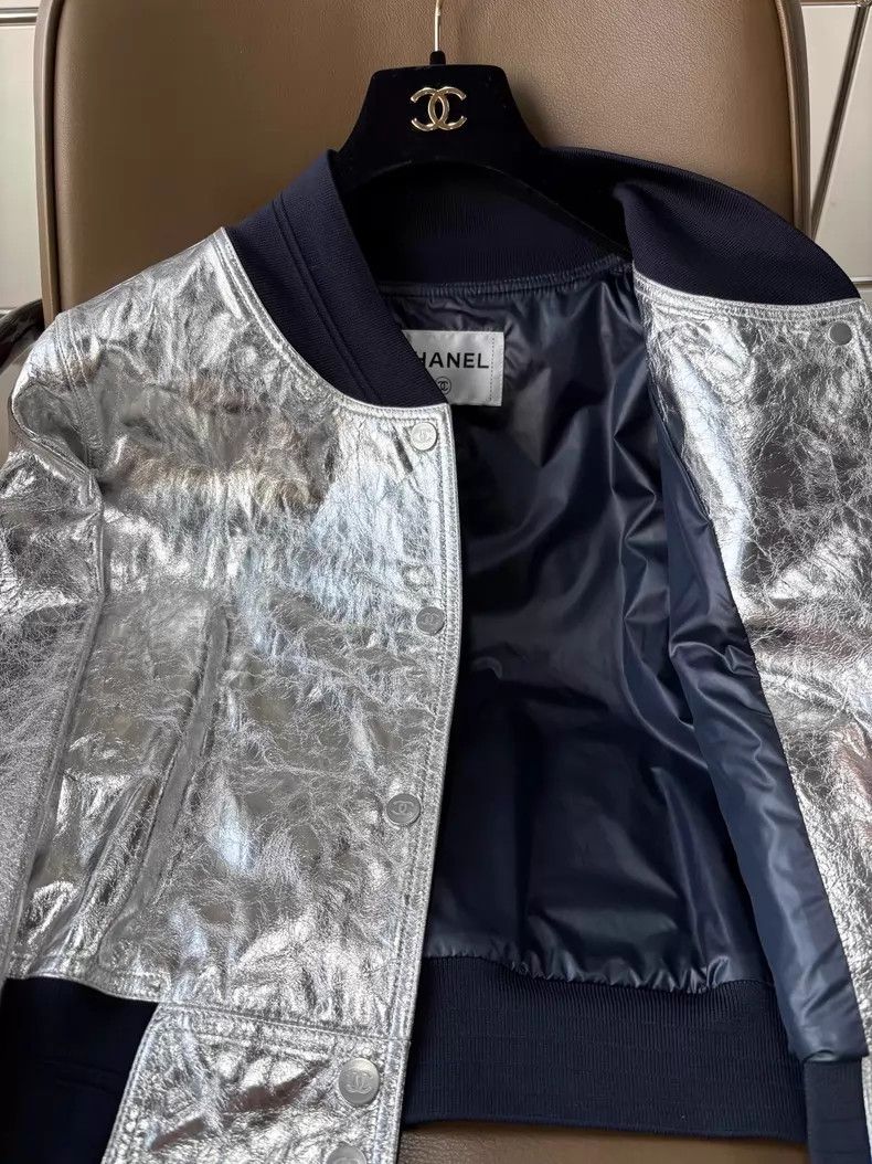 Chanel Chanel Silver Wrinkled Pilot Jacket F42- DMC Size US M / EU 48-50 / 2 - 4 Thumbnail