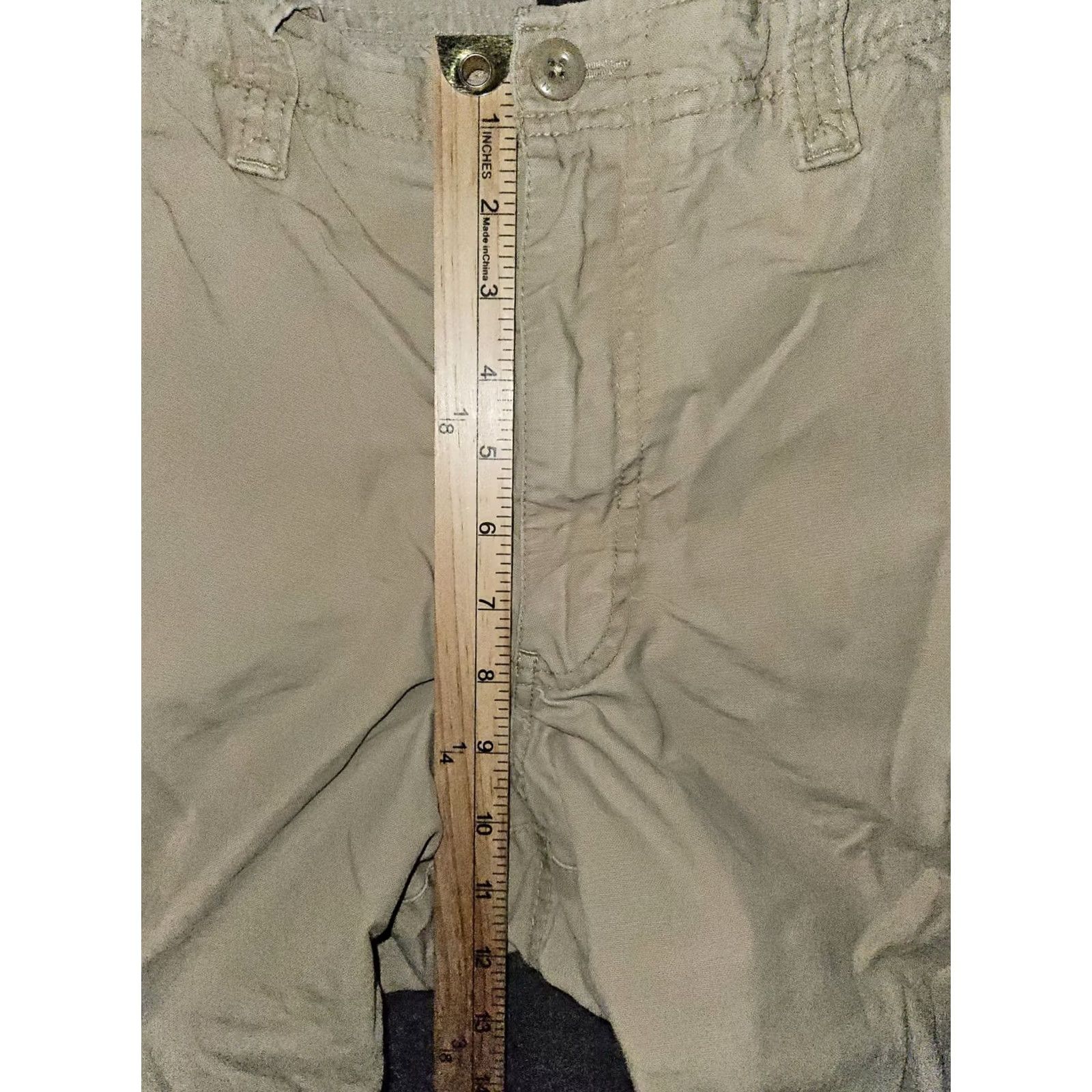 Eddie Bauer VINTAGE Eddie Bauer Cargo Short Men 32 Beige Mid Cargo Pockets 10" Inseam Hiking Camping Mens Size US 32 / EU 48 - 4 Thumbnail