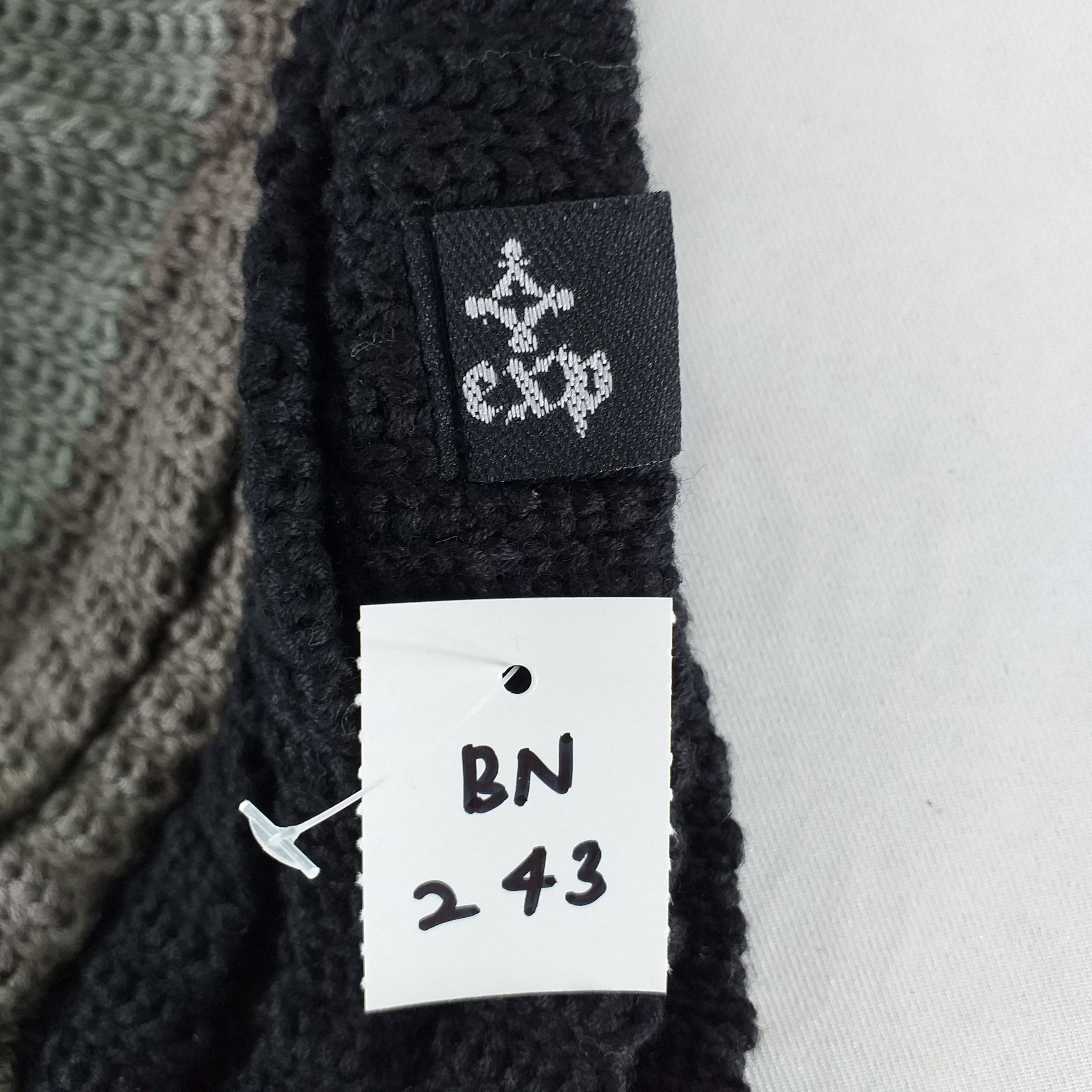 Japanese Brand Rare Design Snow Cap Hat Beanie -BN243 Size ONE SIZE - 6 Thumbnail
