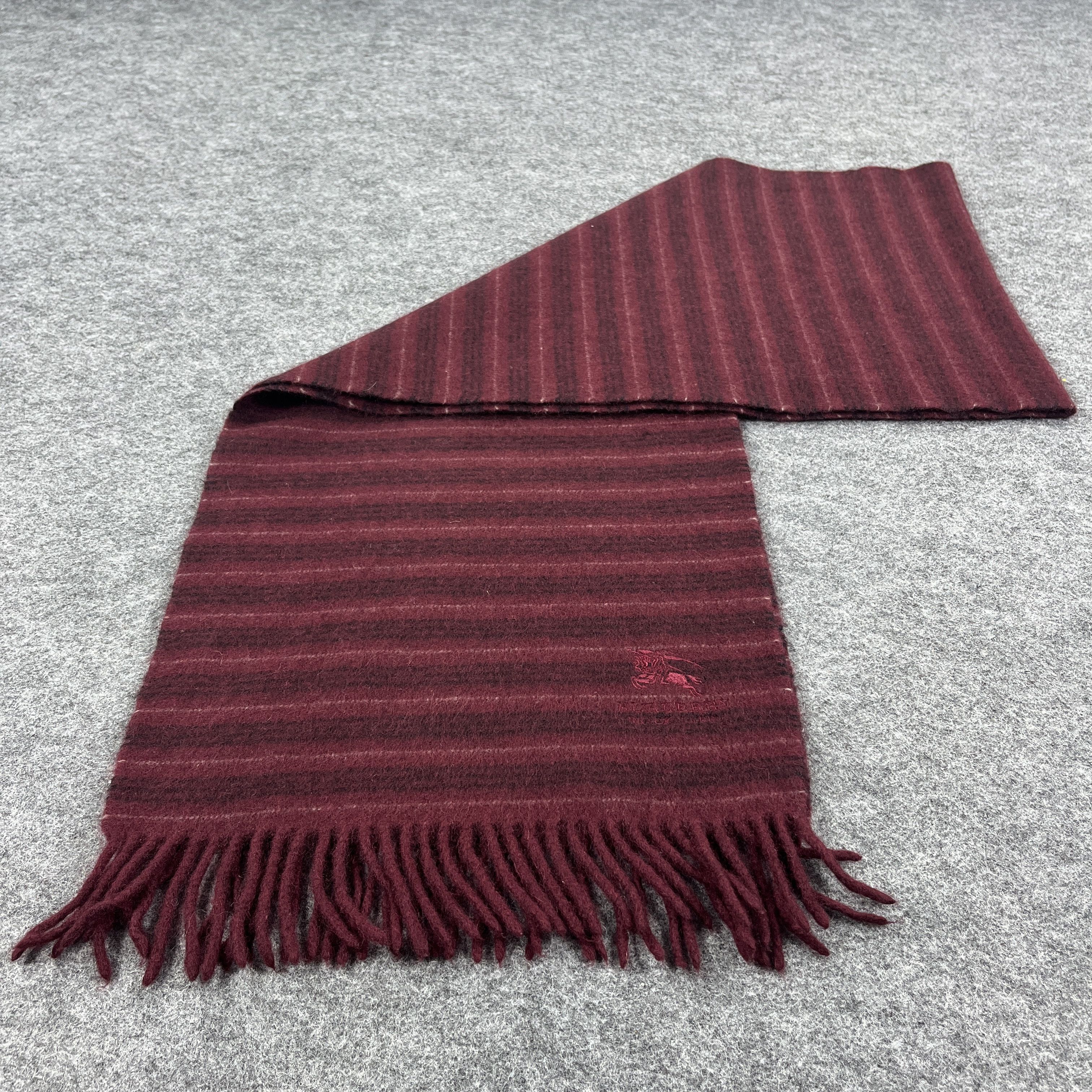 Burberry Burberry Scarf / Muffler / Neckwear T1033 Size ONE SIZE - 2 Thumbnail