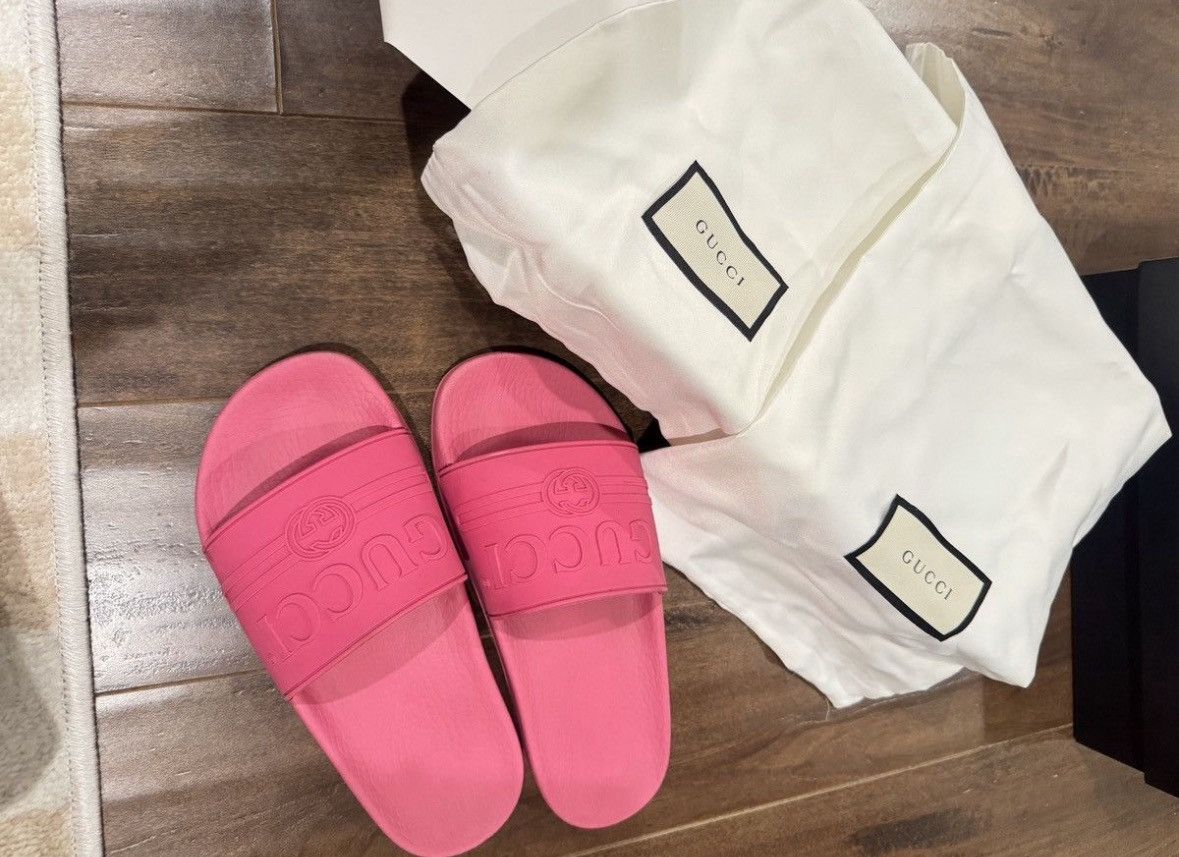 Gucci Pink Rubber Gucci Slides Size IT37 US7 Size US 7 / IT 37 - 2 Thumbnail