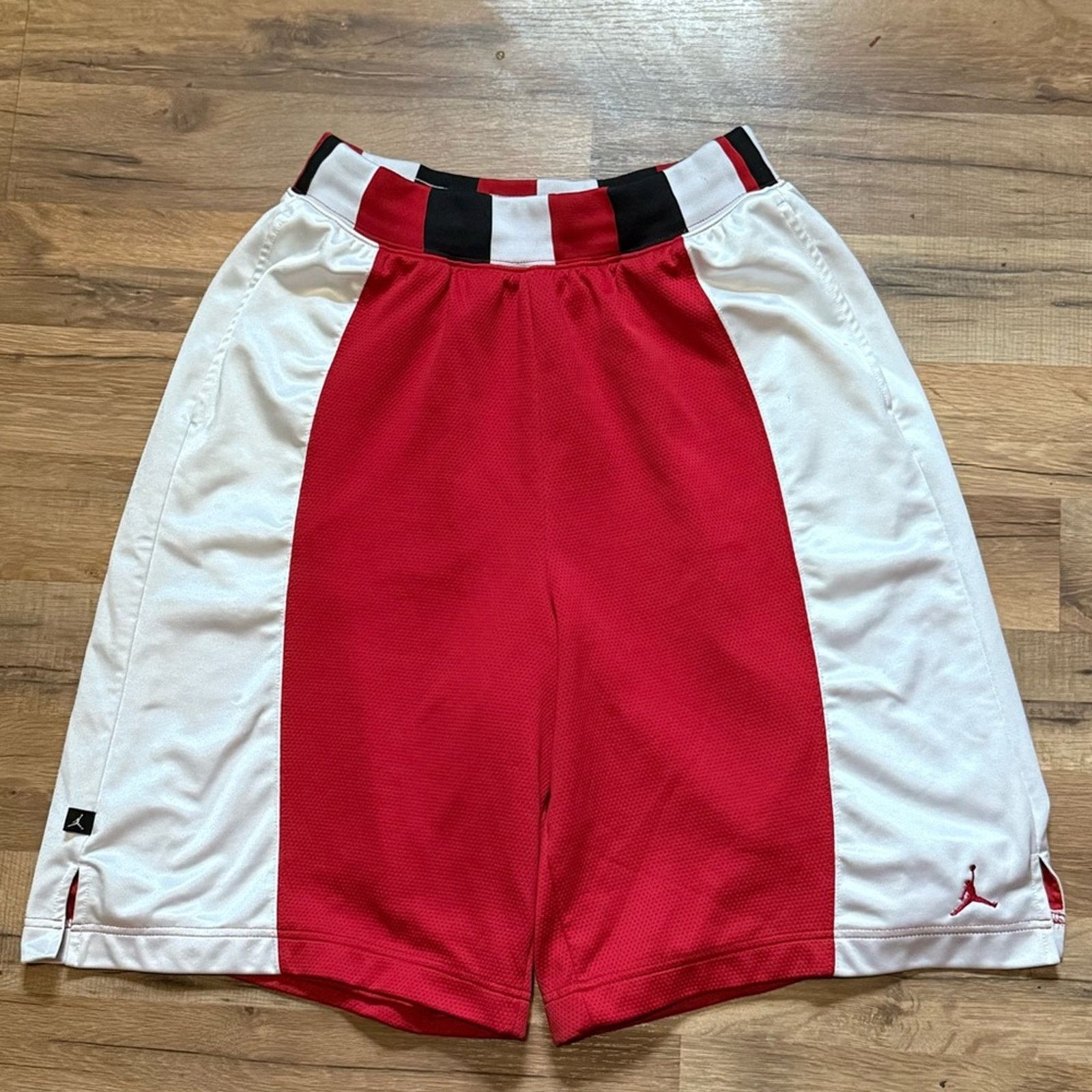 Jordan Brand Y2K Air Jordan Silky Dazzle Shorts Size US 28 / EU 44 - 2 Thumbnail