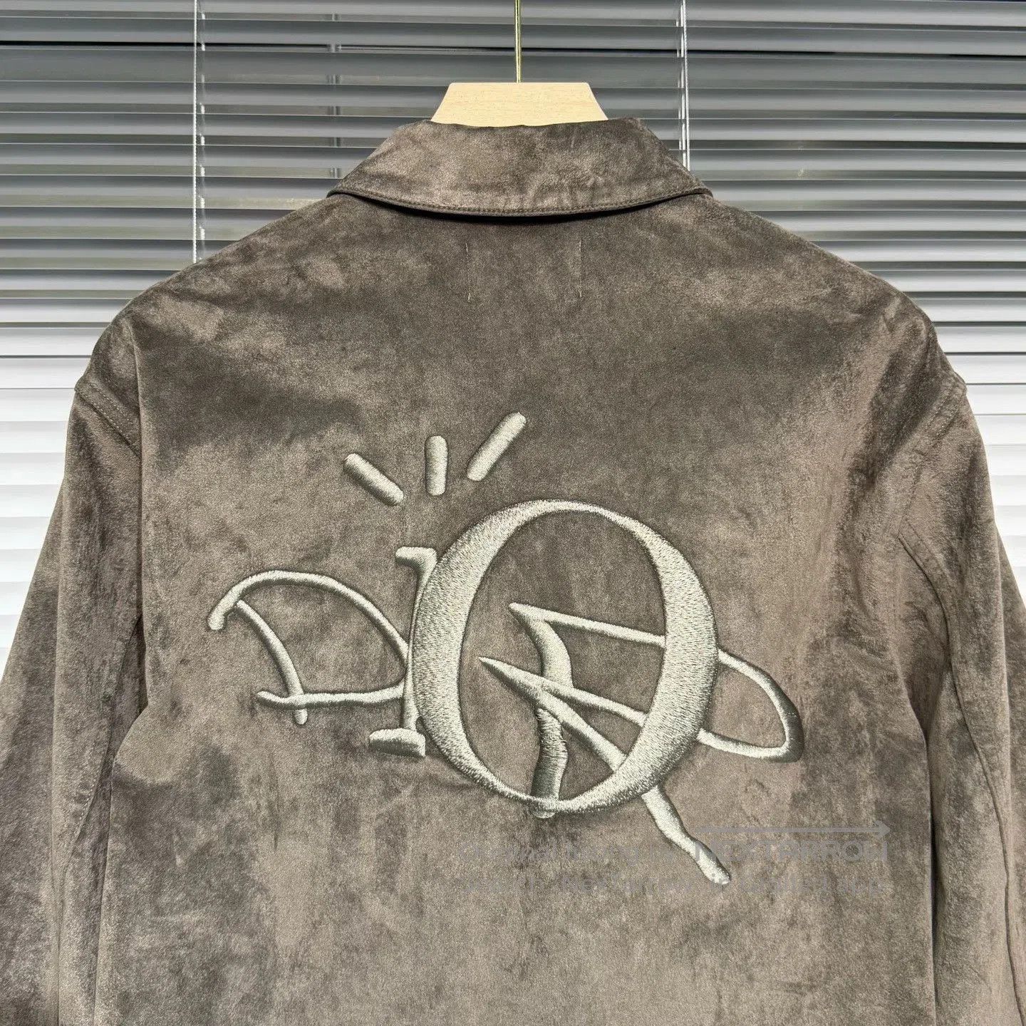 Travis Scott Dior Travis Scott Suede Logo Jacket. Size US S / EU 44-46 / 1 - 6 Thumbnail