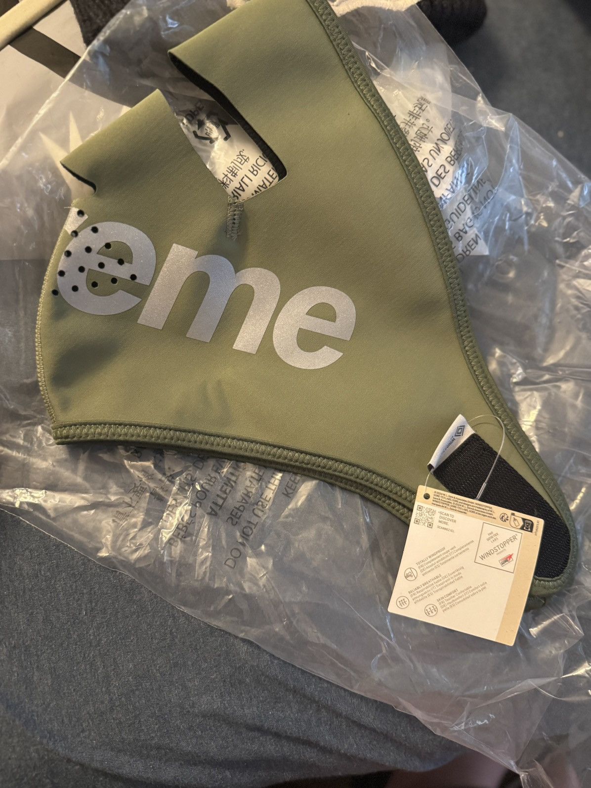 Supreme Supreme Windbreaker Facemask O/S Size ONE SIZE - 3 Thumbnail